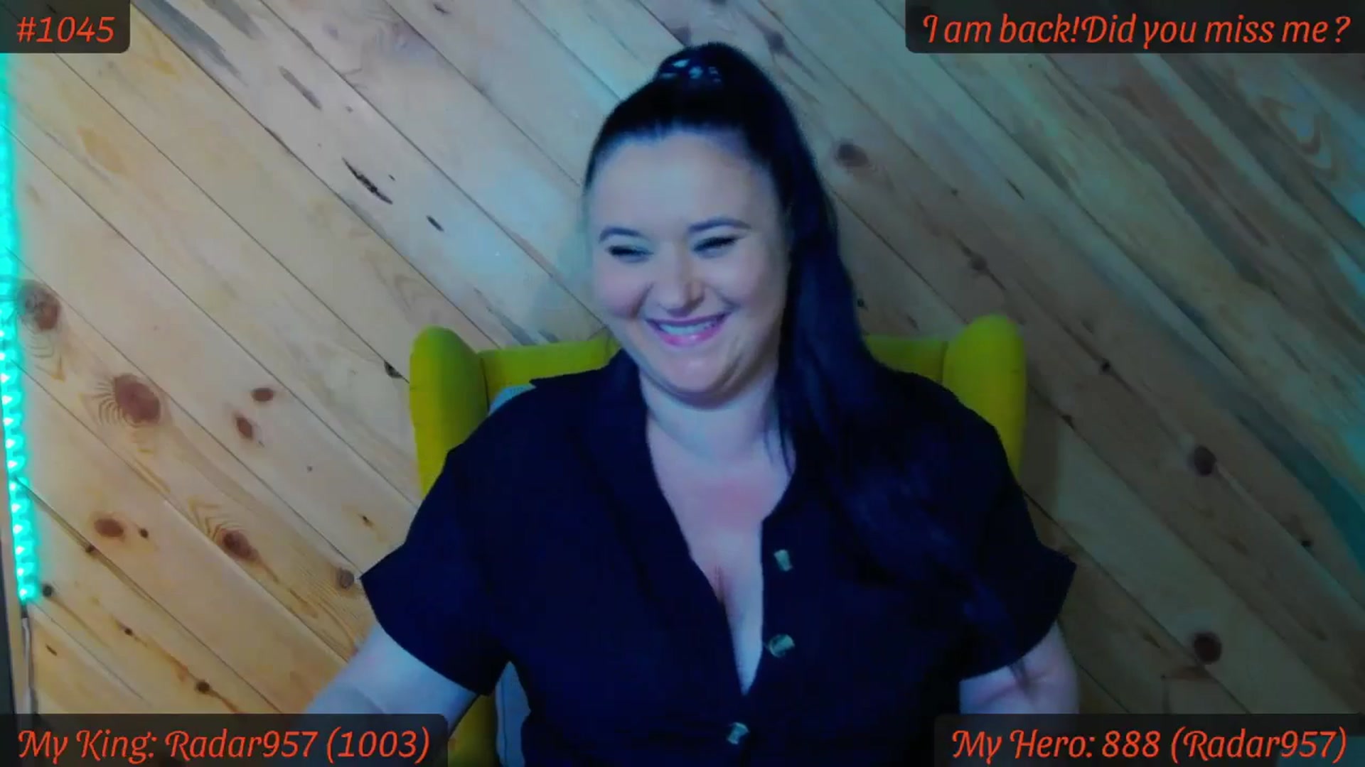 Gallery image thumbnail from SensualCrissa's myfreecams stream on, 05/08/2024, 12:01 image 2 of 20