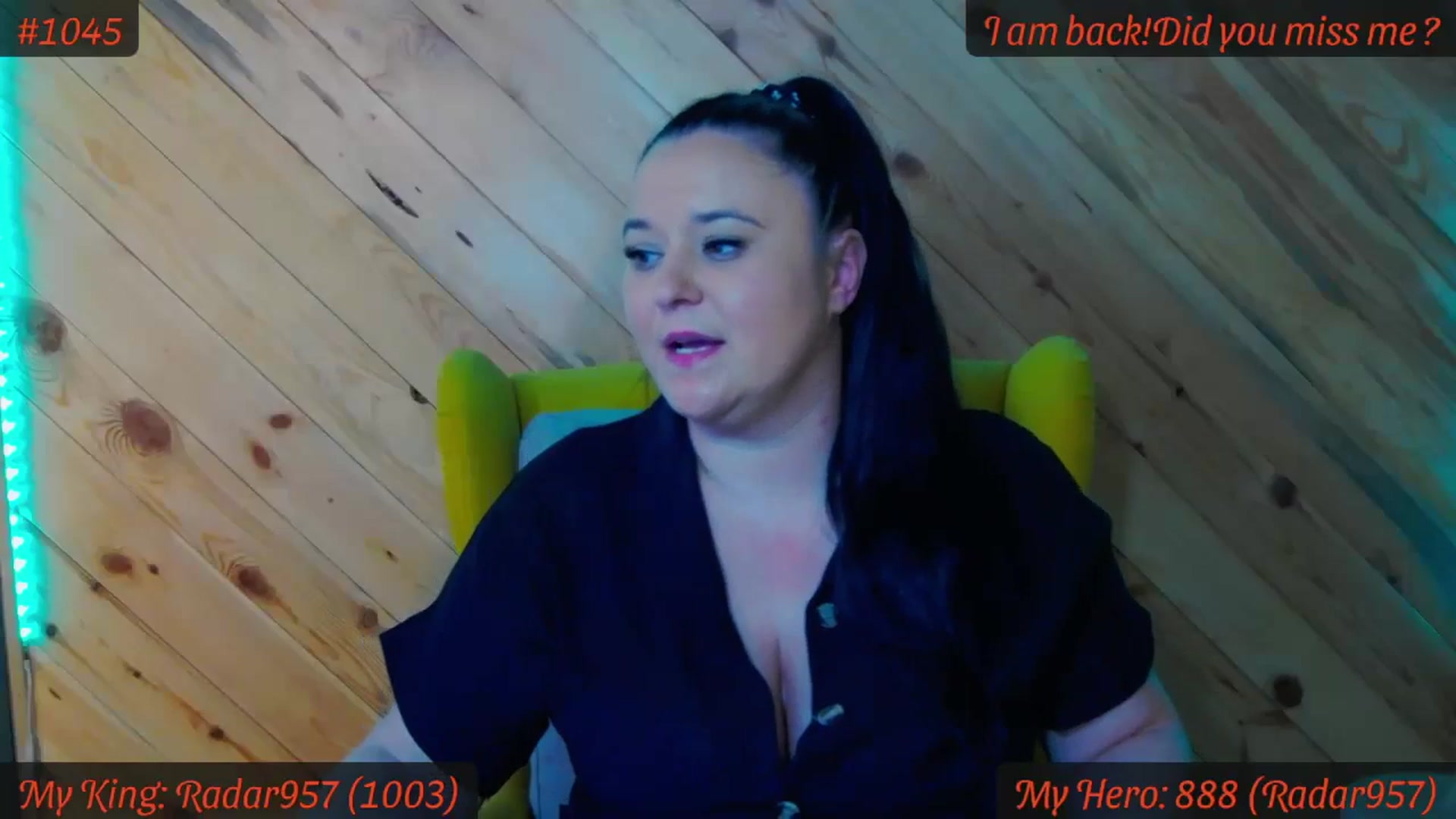 Gallery image thumbnail from SensualCrissa's myfreecams stream on, 05/08/2024, 12:01 image 10 of 20