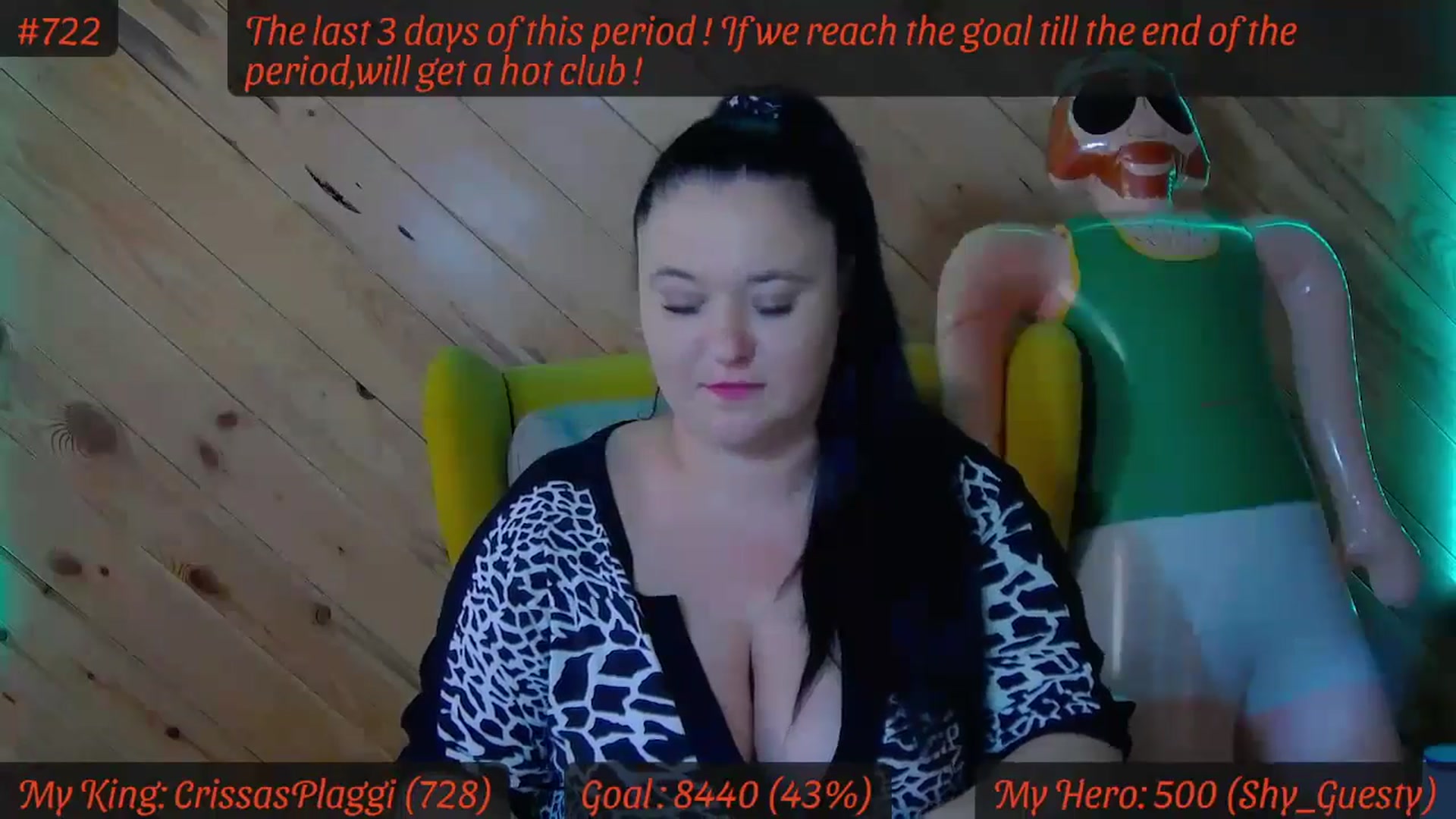 Gallery image thumbnail from SensualCrissa's myfreecams stream on, 05/29/2024, 11:56 image 16 of 20