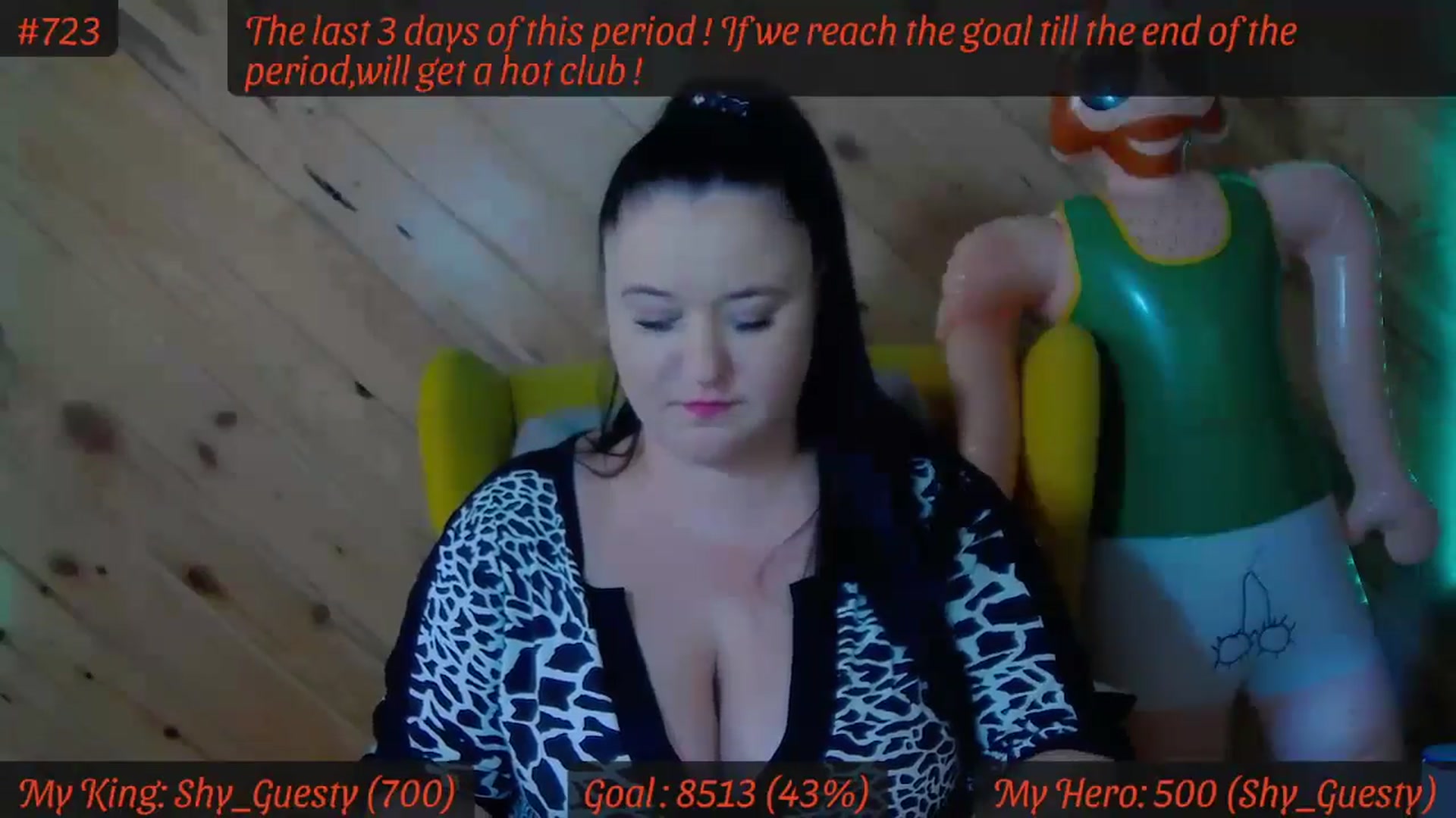 Gallery image thumbnail from SensualCrissa's myfreecams stream on, 05/29/2024, 11:56 image 5 of 20