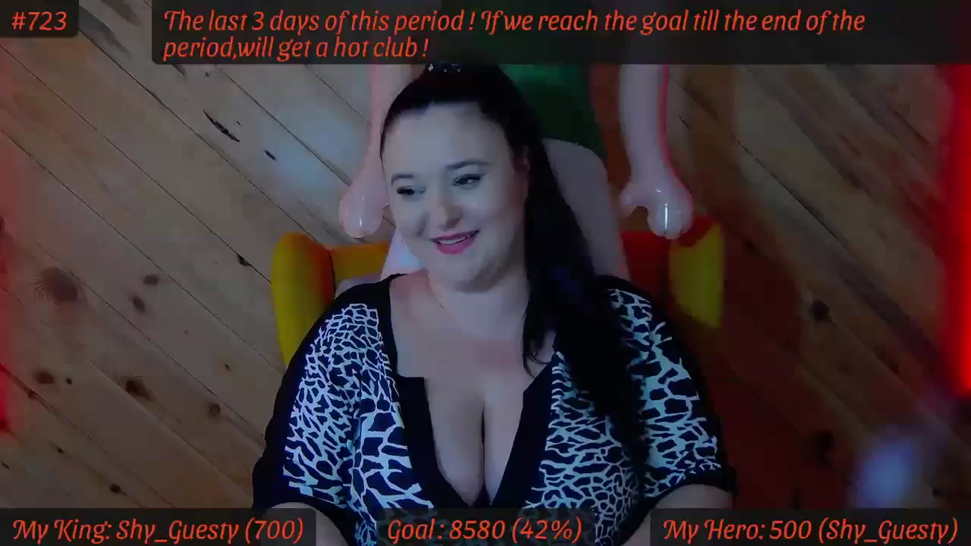 Gallery image thumbnail from SensualCrissa's myfreecams stream on, 05/29/2024, 11:56 image 1 of 20