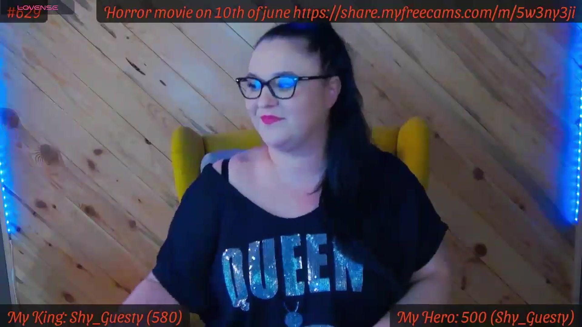 Gallery image thumbnail from SensualCrissa's myfreecams stream on, 06/06/2024, 10:33 image 10 of 20