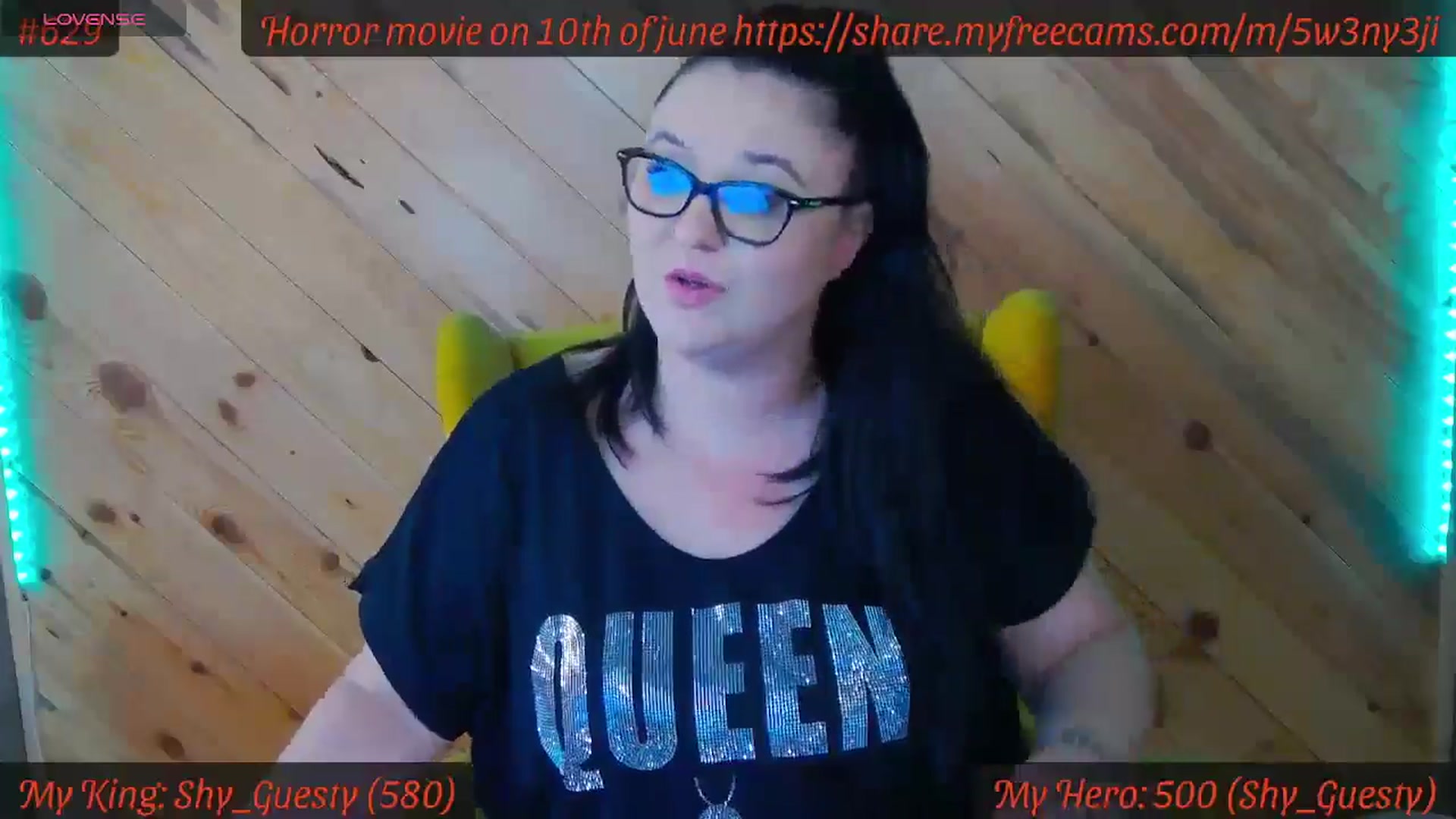 Gallery image thumbnail from SensualCrissa's myfreecams stream on, 06/06/2024, 10:33 image 5 of 20
