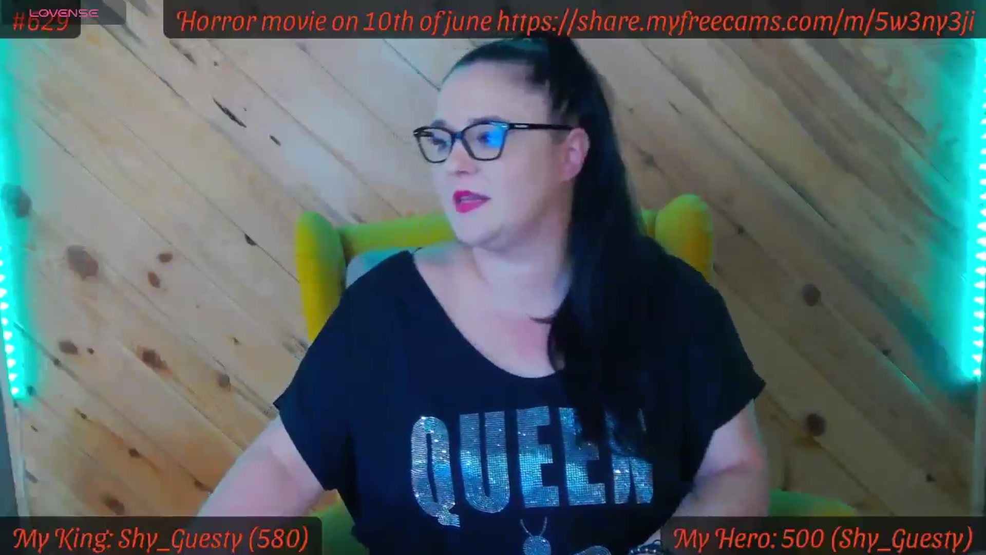 Gallery image thumbnail from SensualCrissa's myfreecams stream on, 06/06/2024, 10:33 image 13 of 20