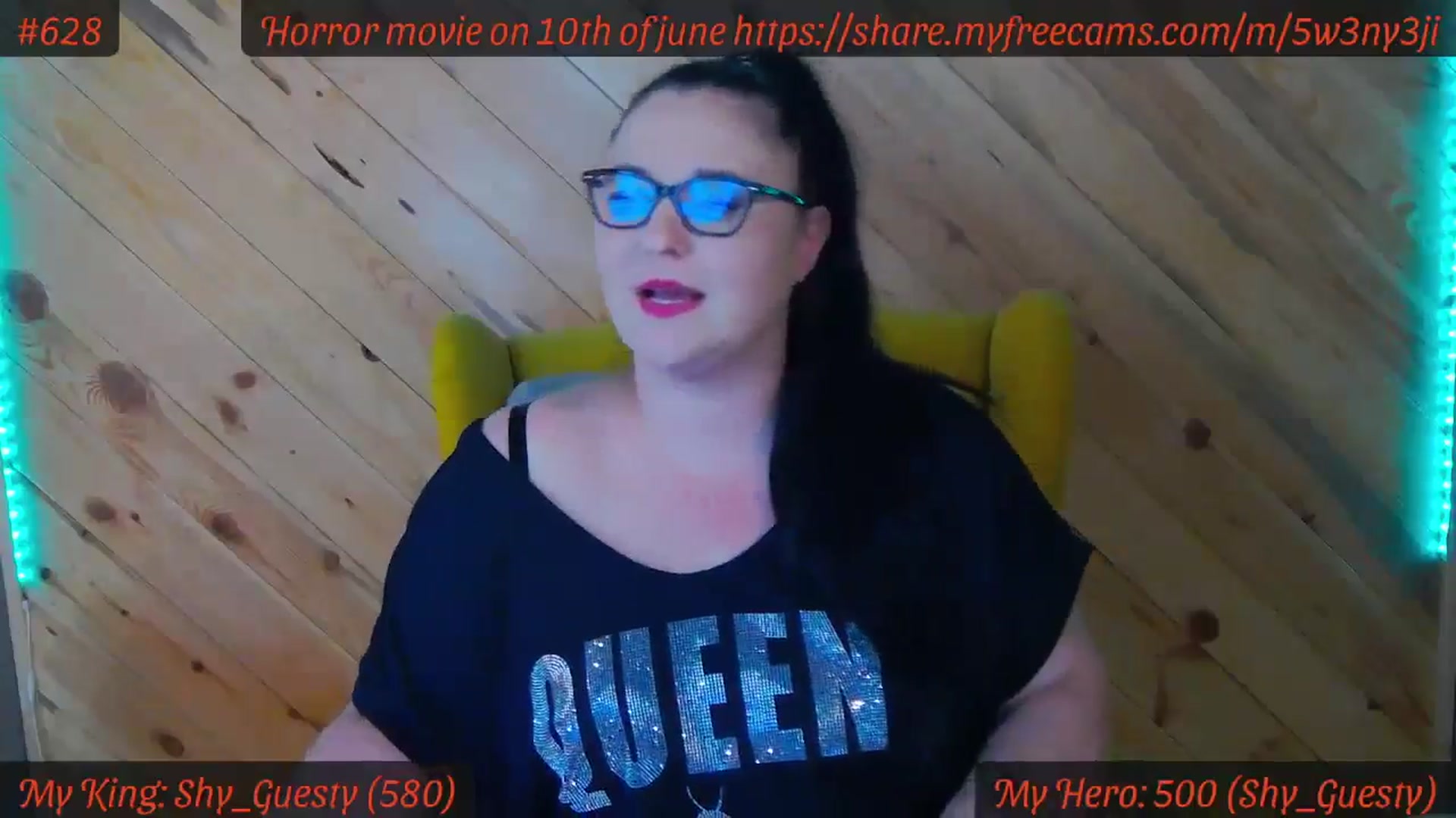 Gallery image thumbnail from SensualCrissa's myfreecams stream on, 06/06/2024, 10:33 image 18 of 20