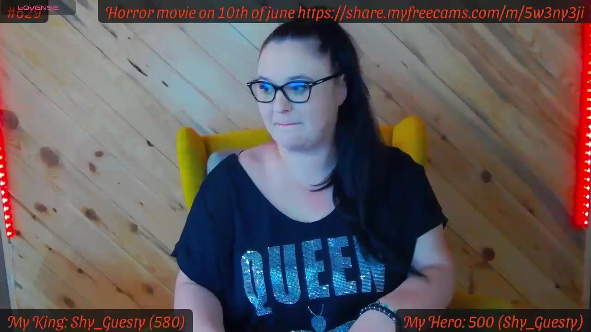 Gallery image thumbnail from SensualCrissa's myfreecams stream on, 06/06/2024, 10:33 image 11 of 20