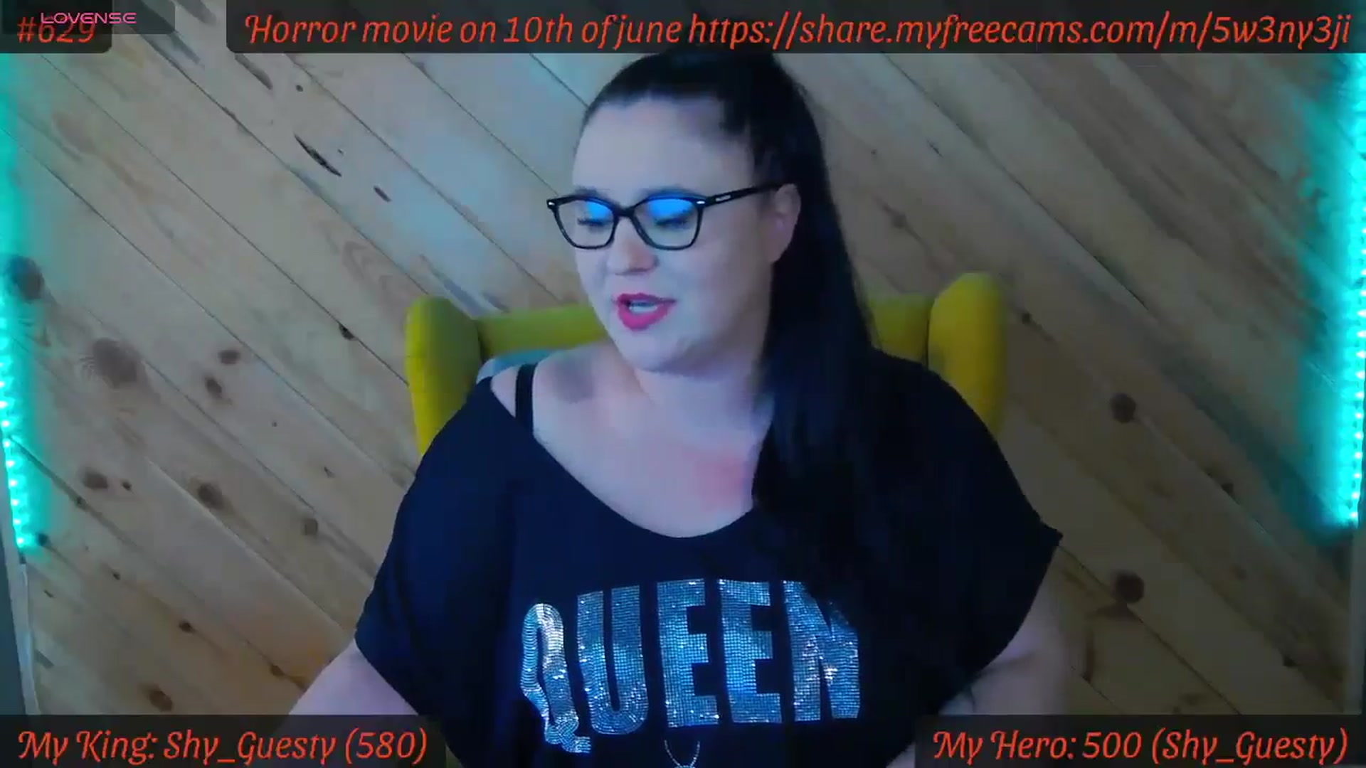 Gallery image thumbnail from SensualCrissa's myfreecams stream on, 06/06/2024, 10:33 image 16 of 20