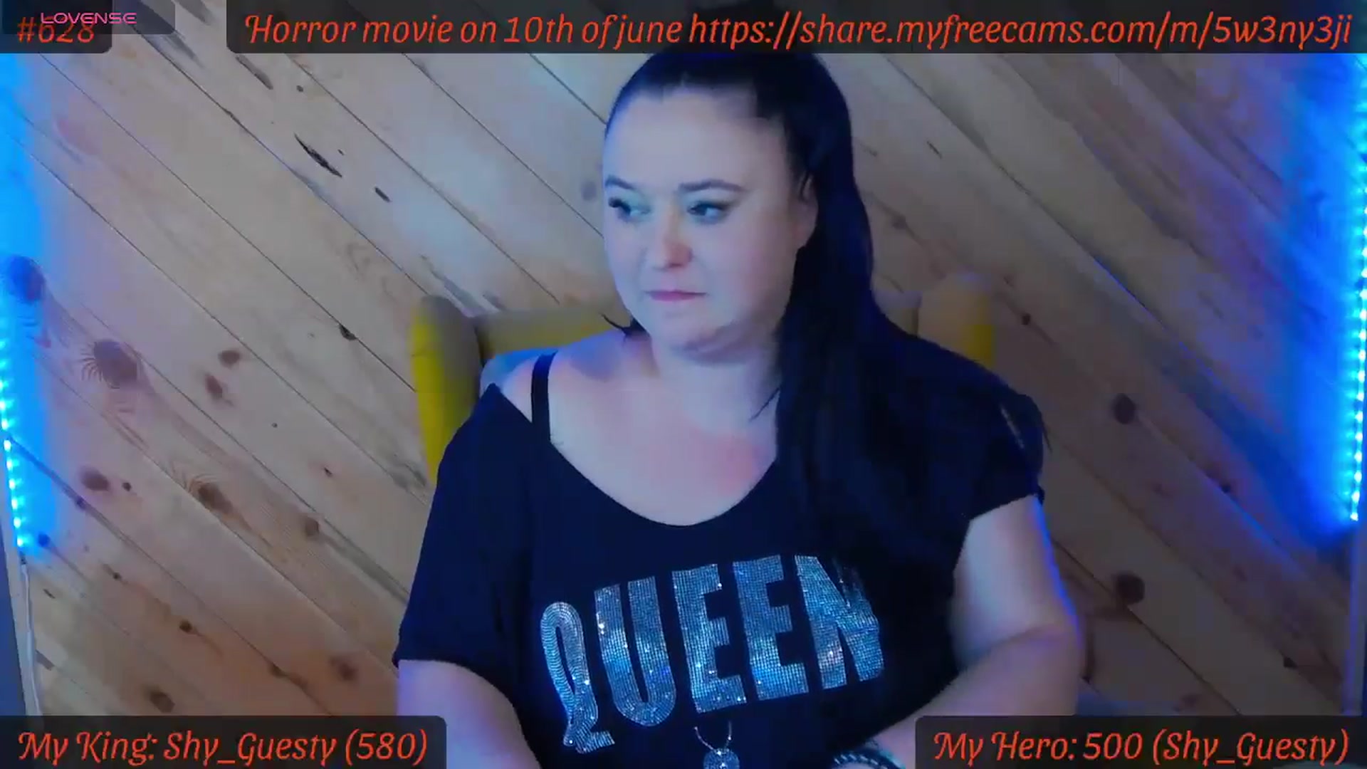 Gallery image thumbnail from SensualCrissa's myfreecams stream on, 06/06/2024, 10:33 image 2 of 20