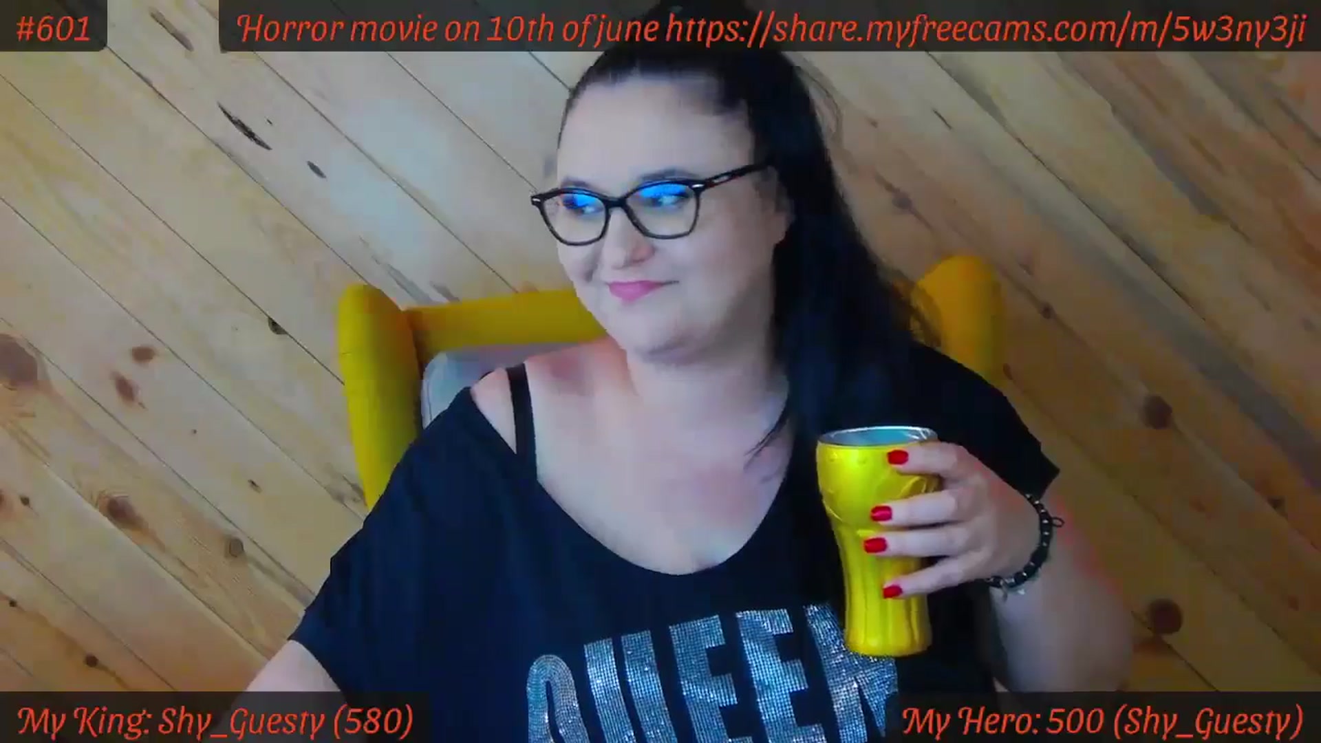Gallery image thumbnail from SensualCrissa's myfreecams stream on, 06/06/2024, 12:09 image 16 of 20