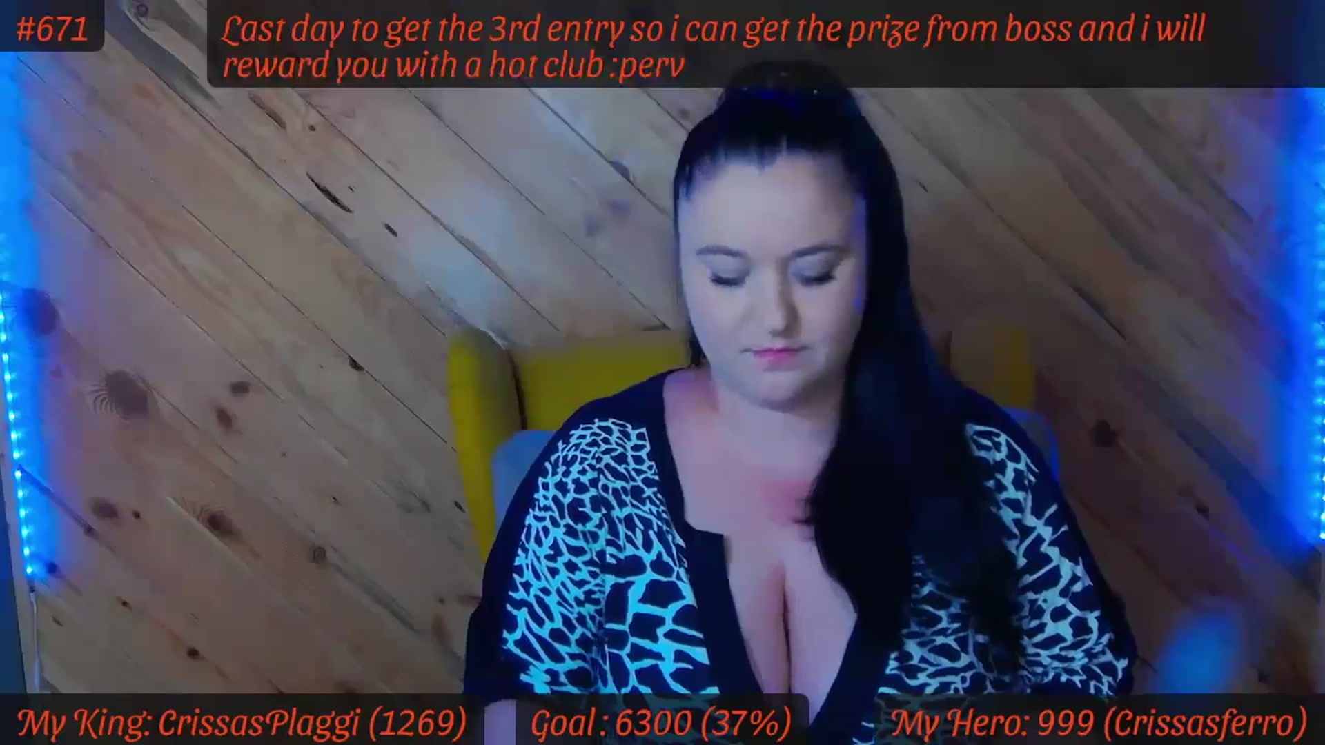 Gallery image thumbnail from SensualCrissa's myfreecams stream on, 06/14/2024, 11:53 image 9 of 20