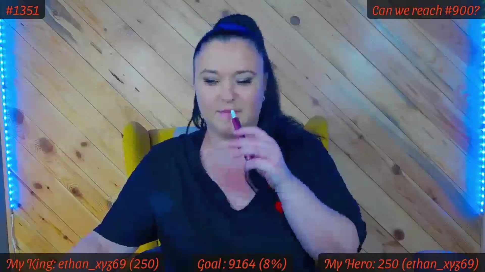 Gallery image thumbnail from SensualCrissa's myfreecams stream on, 04/25/2025, 10:38 image 2 of 20