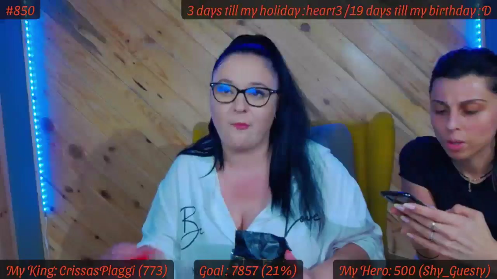 Gallery image thumbnail from SensualCrissa's myfreecams stream on, 06/19/2025, 12:06 image 9 of 20