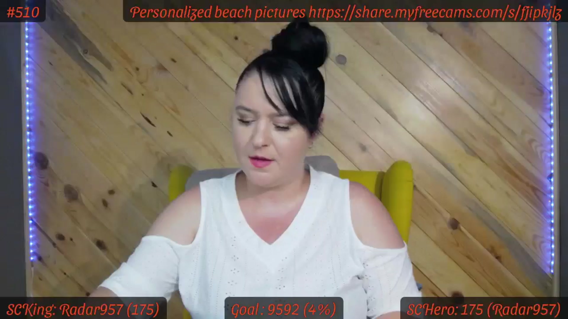 Gallery image thumbnail from SensualCrissa's myfreecams stream on, 07/28/2025, 11:34 image 4 of 20