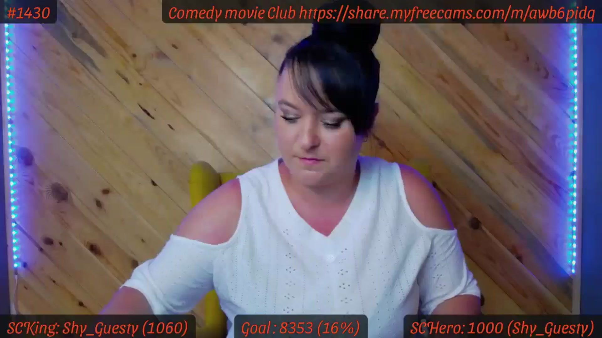 Gallery image thumbnail from SensualCrissa's myfreecams stream on, 08/25/2025, 12:09 image 2 of 20
