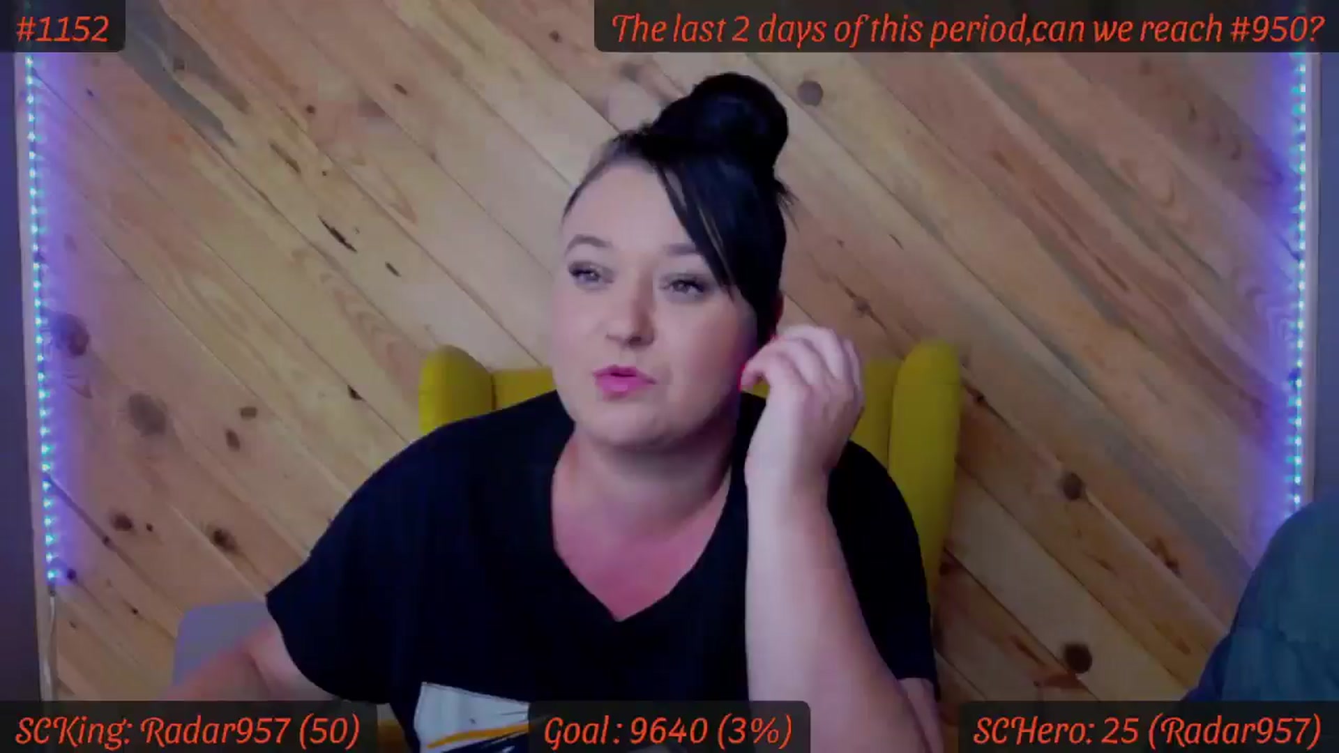 Gallery image thumbnail from SensualCrissa's myfreecams stream on, 08/29/2025, 11:53 image 13 of 20