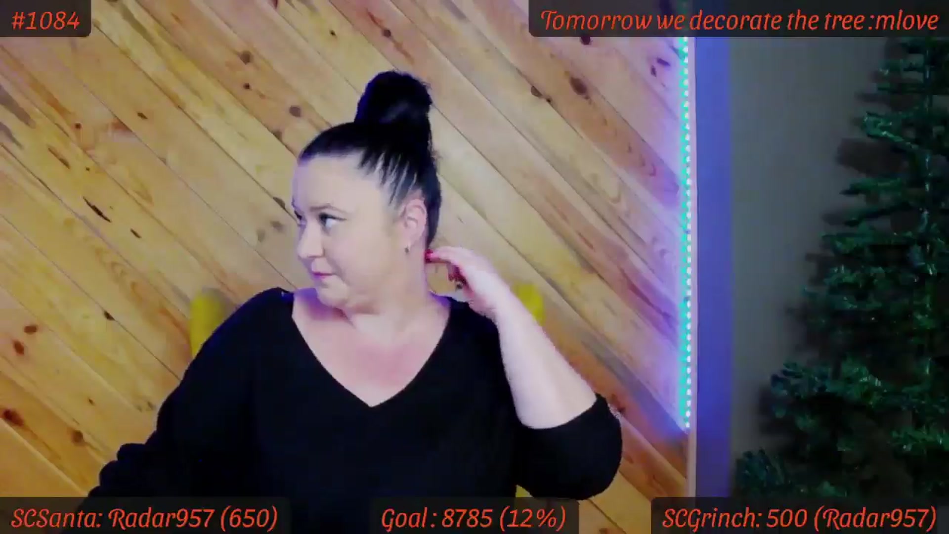 Gallery image thumbnail from SensualCrissa's myfreecams stream on, 12/19/2025, 12:54 image 13 of 20