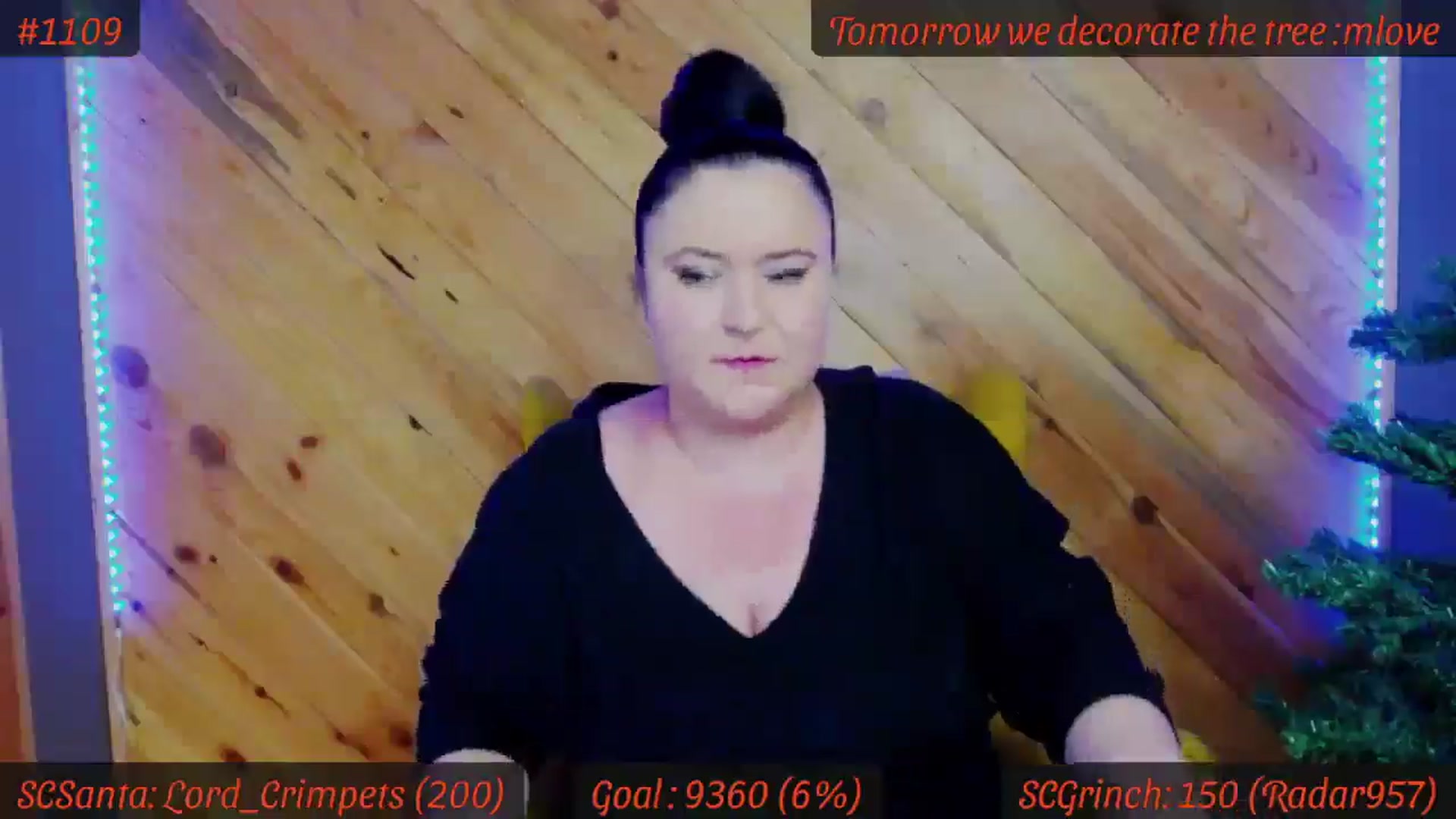 Gallery image thumbnail from SensualCrissa's myfreecams stream on, 12/19/2025, 12:54 image 6 of 20