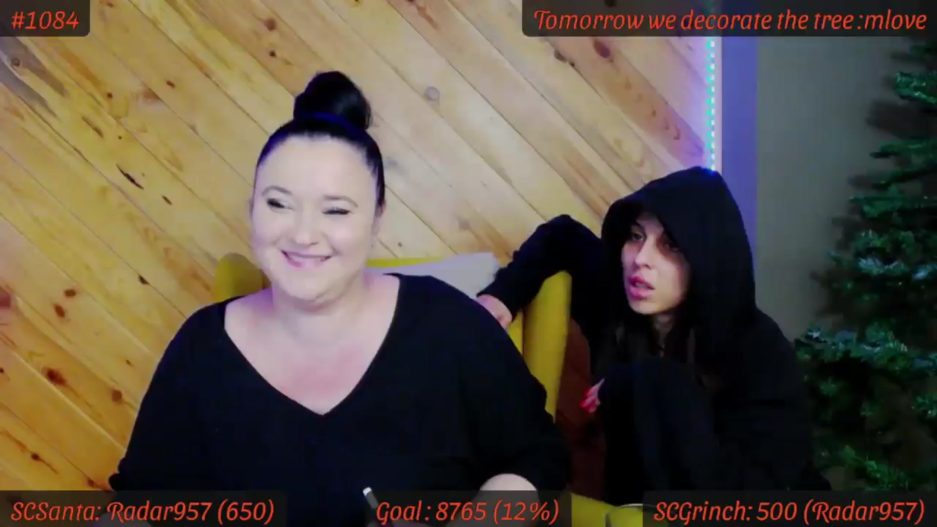 Gallery image thumbnail from SensualCrissa's myfreecams stream on, 12/19/2025, 12:54 image 17 of 20