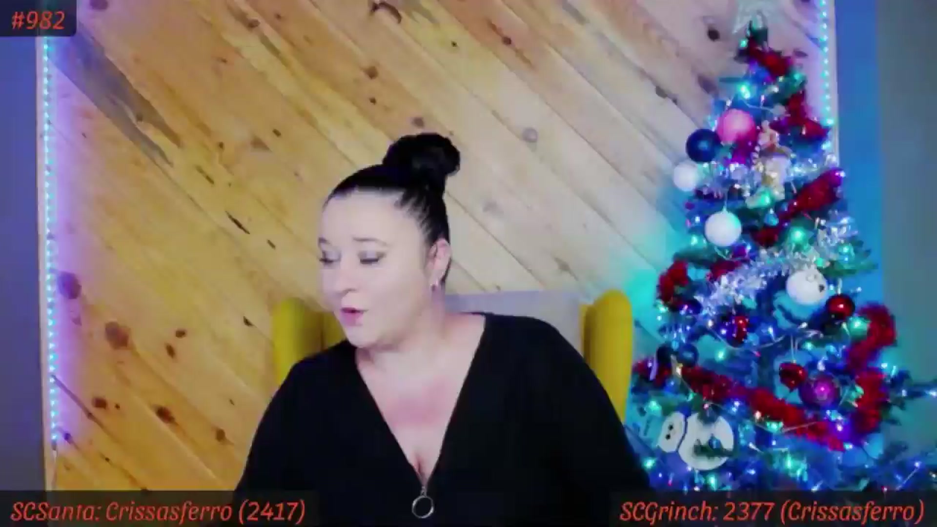 Gallery image thumbnail from SensualCrissa's myfreecams stream on, 12/23/2025, 08:37 image 7 of 20