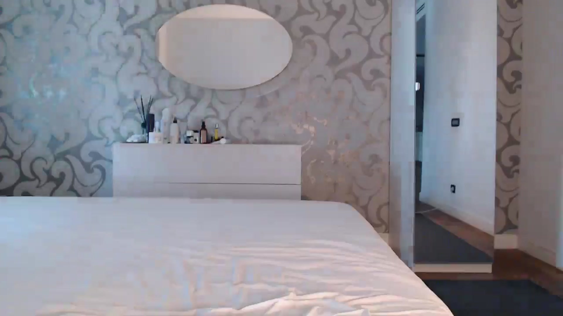 Gallery image thumbnail from SensualG's myfreecams stream on, 04/10/2025, 12:32 image 17 of 20