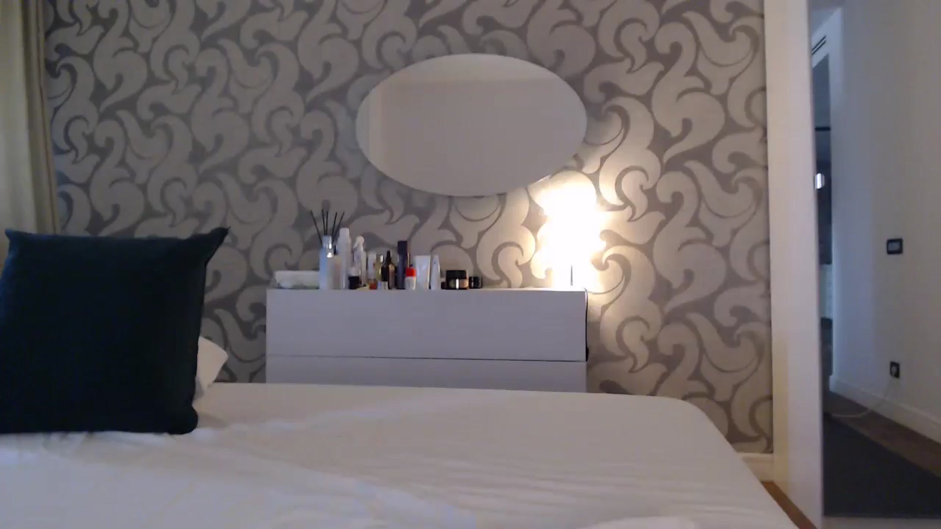 Gallery image thumbnail from SensualG's myfreecams stream on, 08/26/2025, 11:01 image 18 of 20