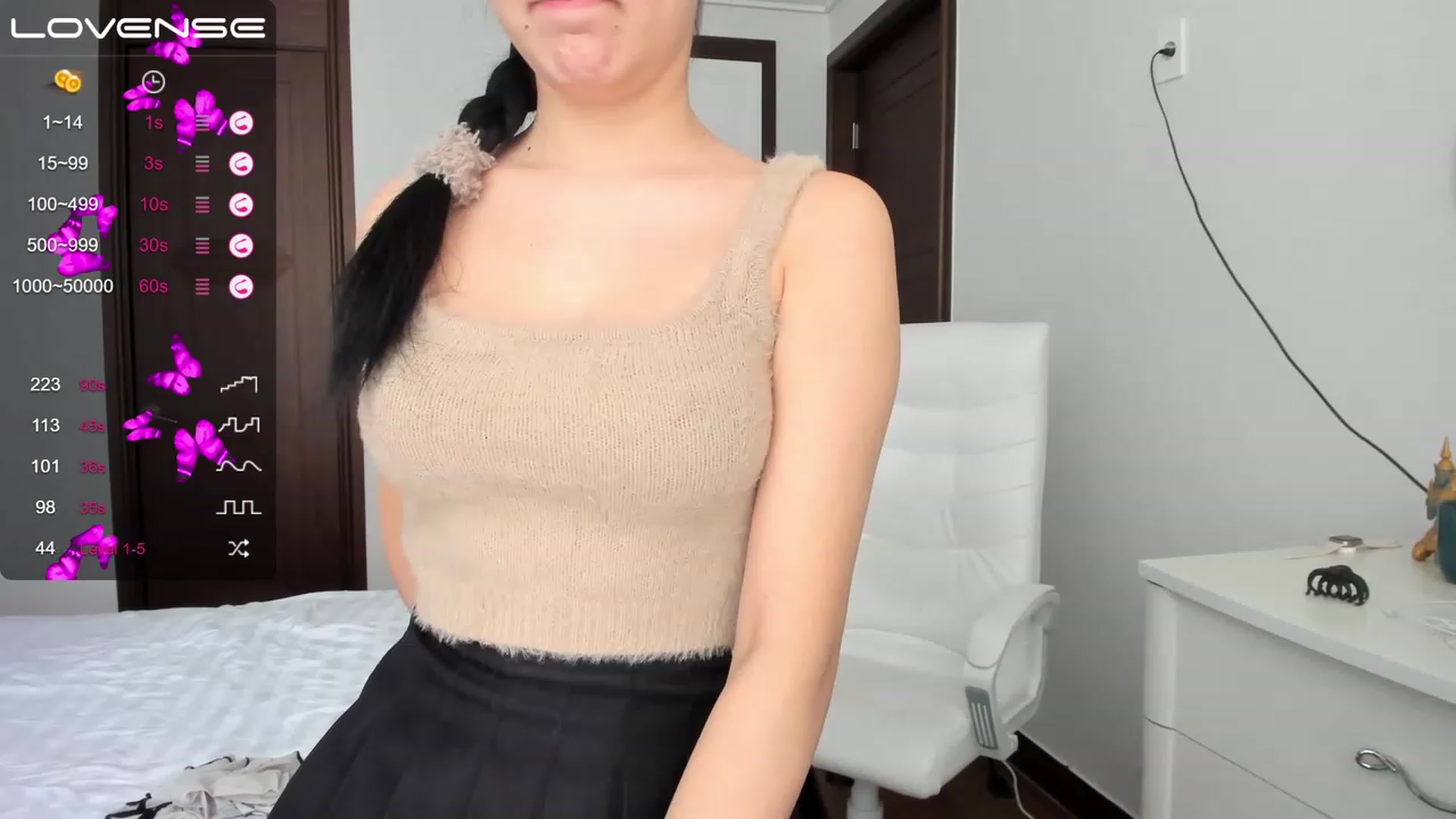 Gallery image thumbnail from Seon_mi's myfreecams stream on, 12/06/2022, 08:17 image 5 of 20