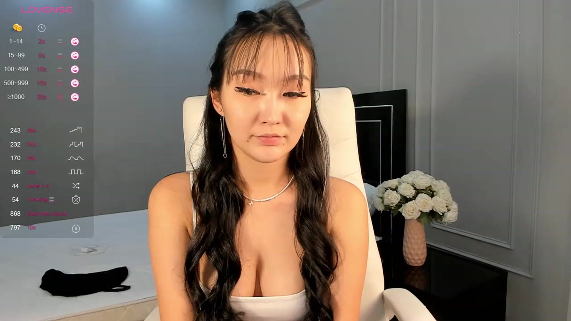 Gallery image thumbnail from Seon_mi's myfreecams stream on, 11/22/2023, 06:10 image 17 of 20