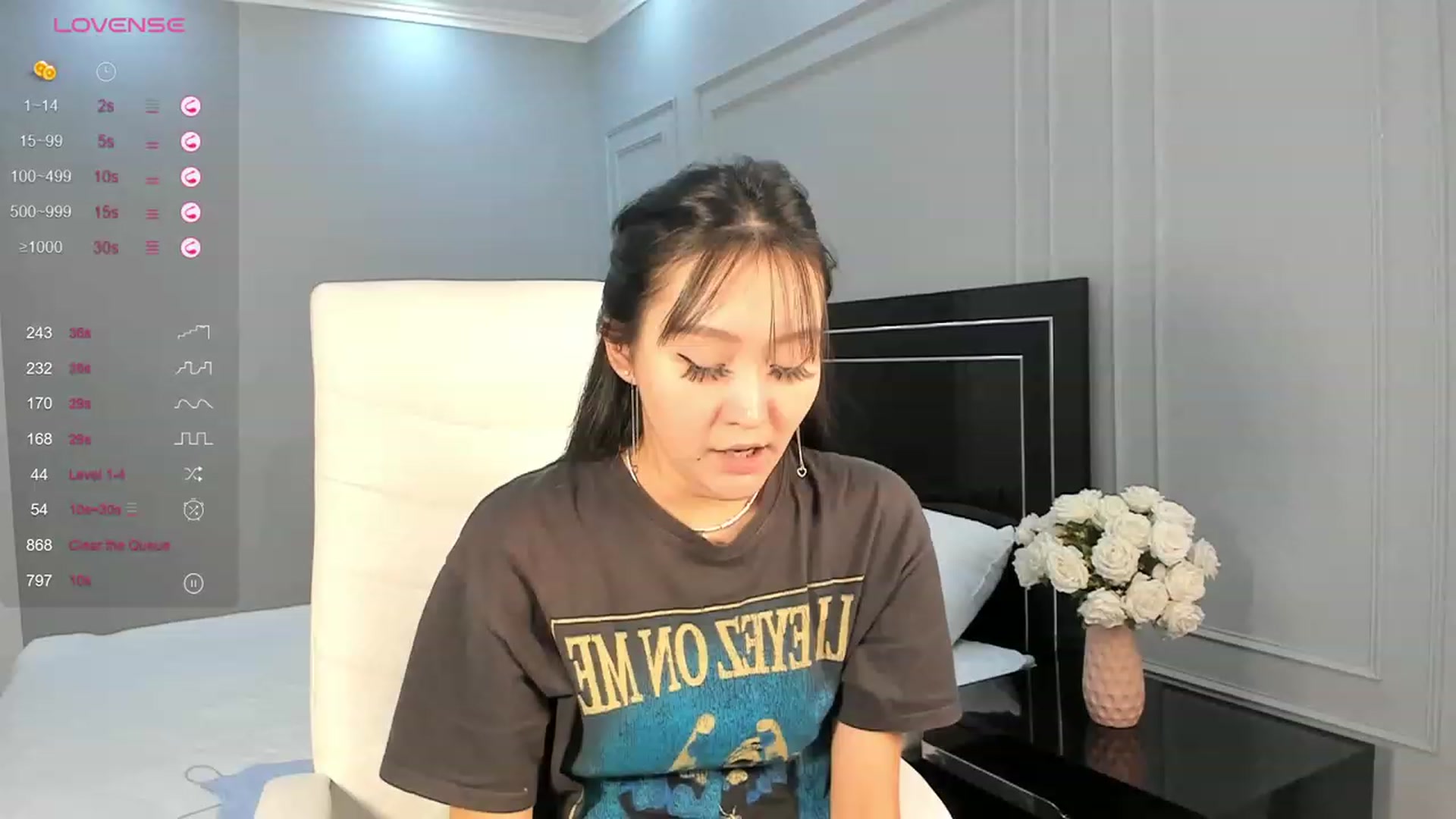 Gallery image thumbnail from Seon_mi's myfreecams stream on, 11/30/2023, 07:06 image 4 of 20