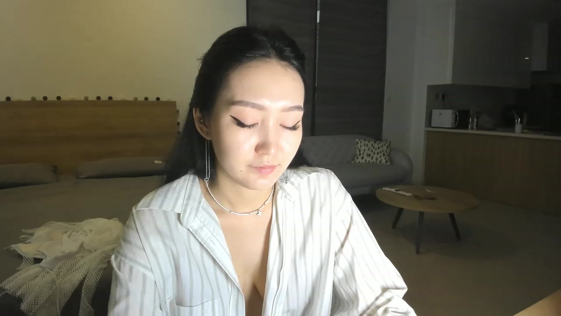 Gallery image thumbnail from Seon_mi's myfreecams stream on, 02/10/2024, 11:08 image 2 of 20