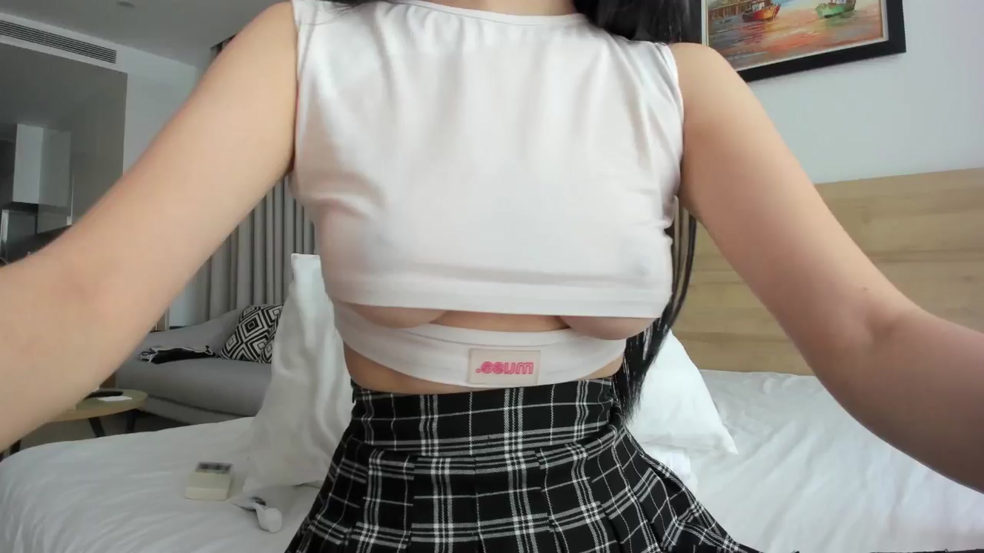 Gallery image thumbnail from Seon_mi's myfreecams stream on, 08/27/2024, 06:54 image 1 of 20