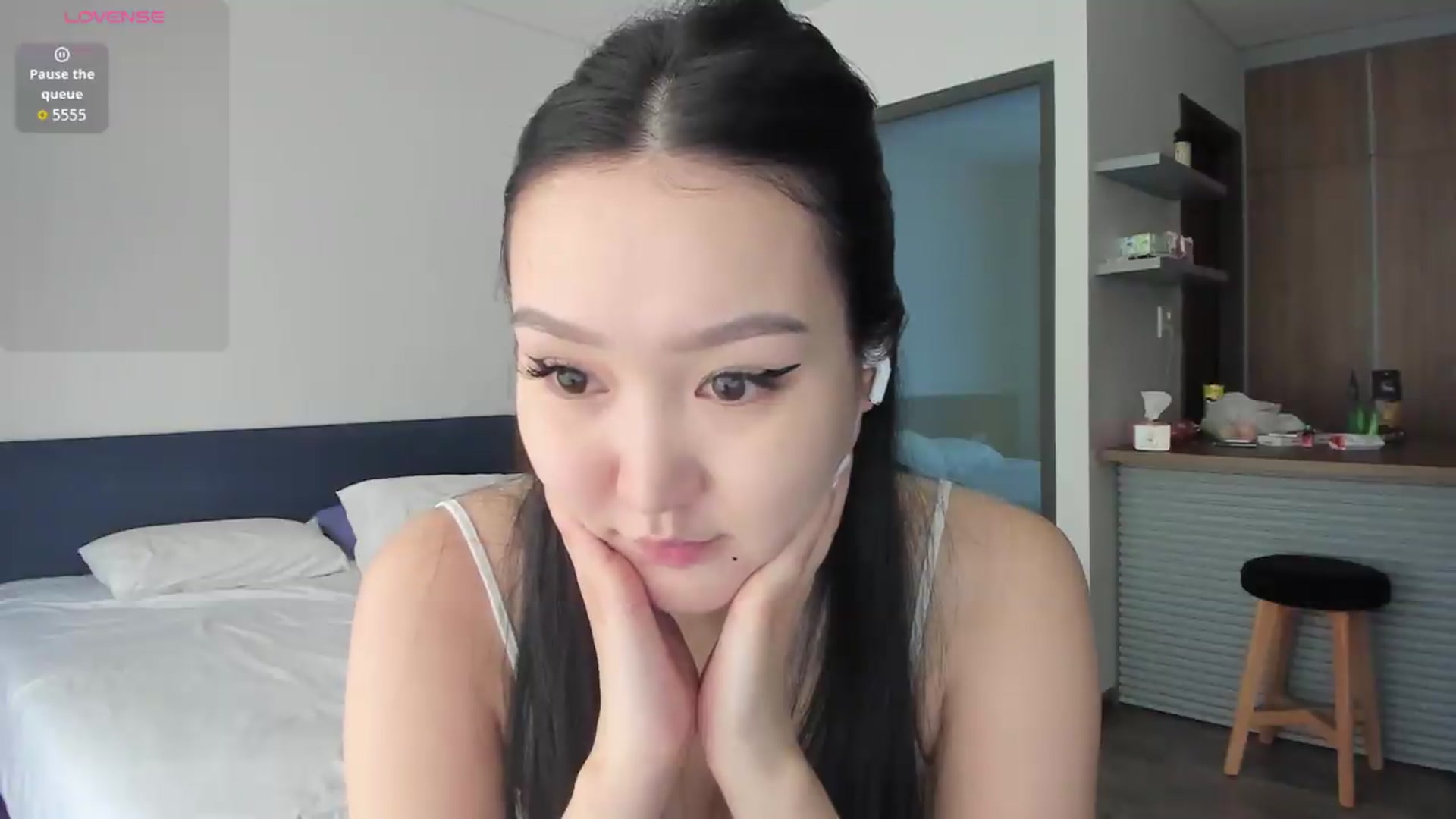 Gallery image thumbnail from Seon_mi's myfreecams stream on, 06/04/2026, 02:50 image 5 of 20