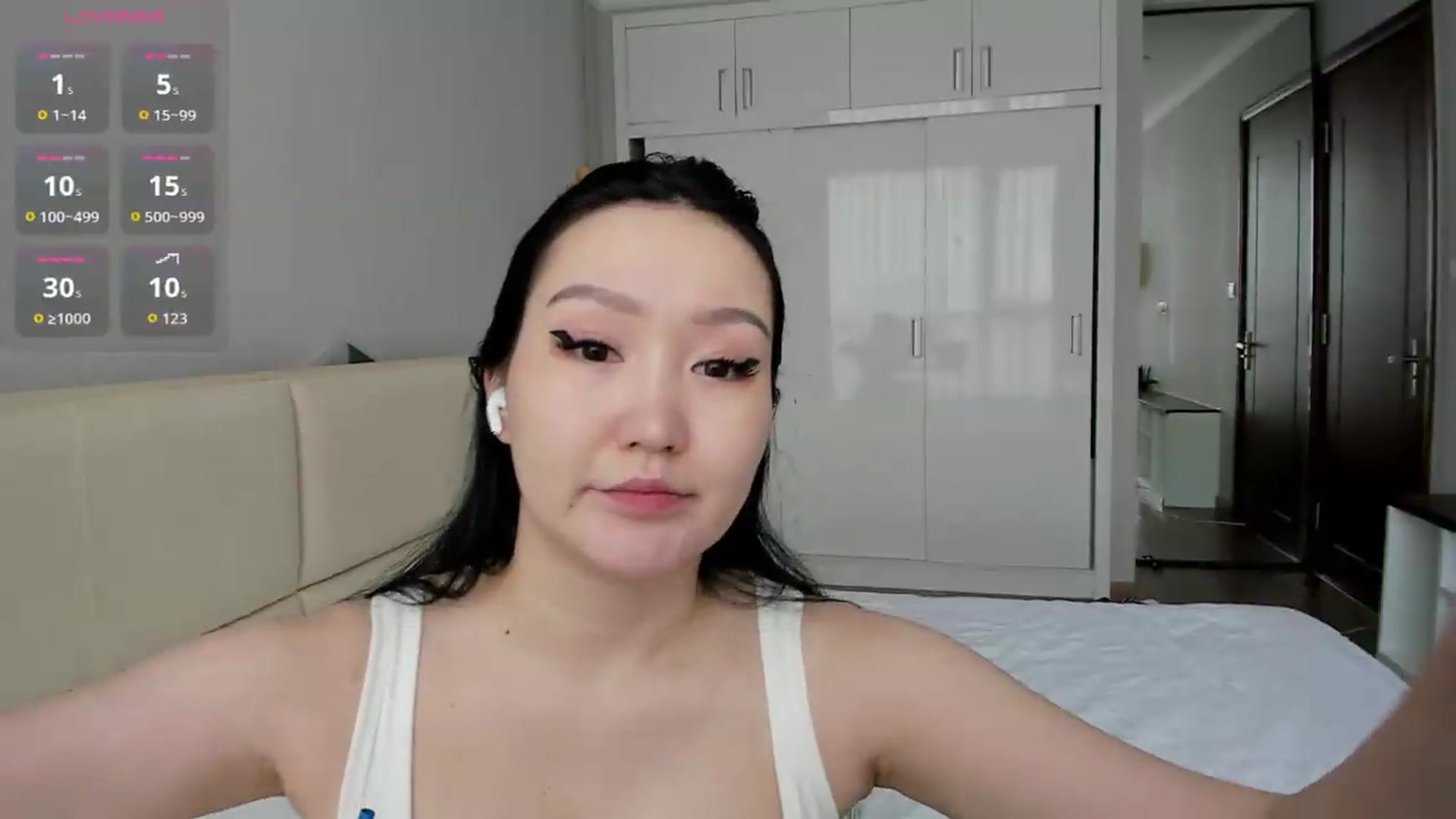 Gallery image thumbnail from Seon_mi's myfreecams stream on, 09/05/2026, 03:35 image 5 of 20