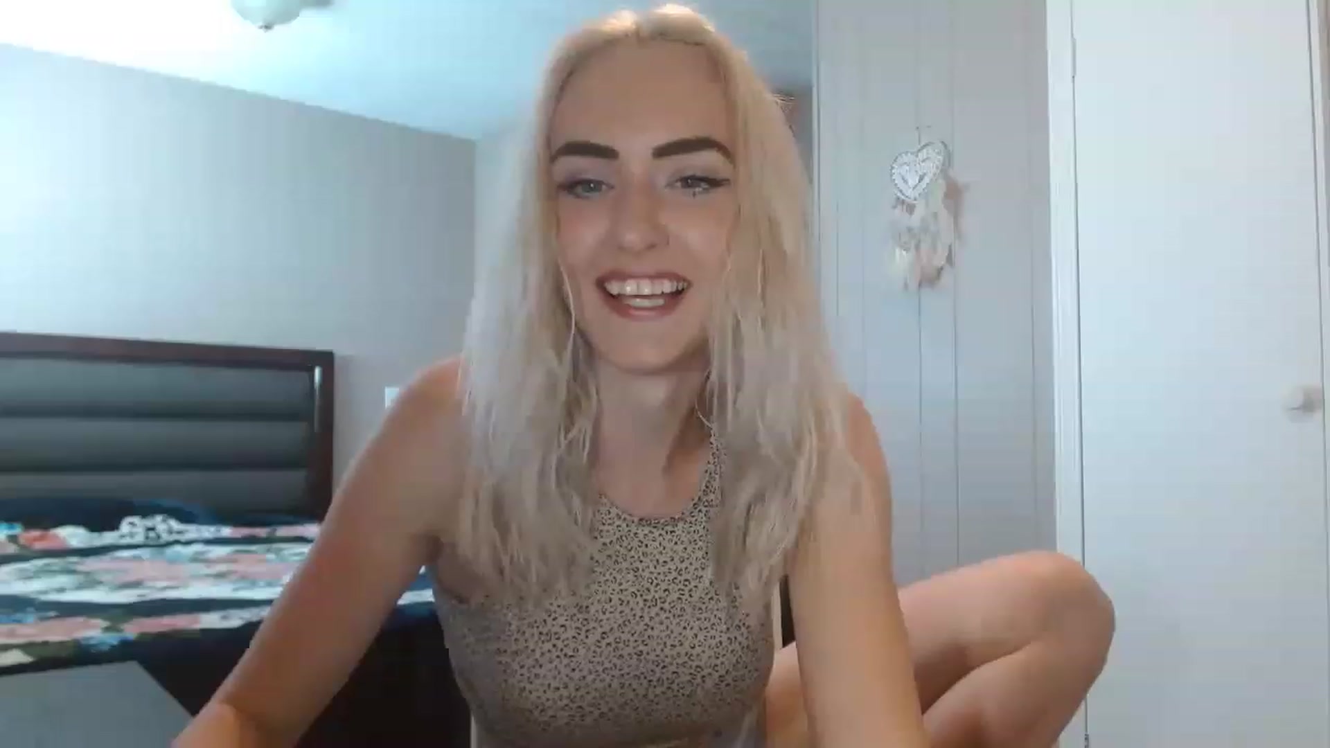 Gallery image thumbnail from SeraGaud333's myfreecams stream on, 06/02/2023, 20:41 image 15 of 20