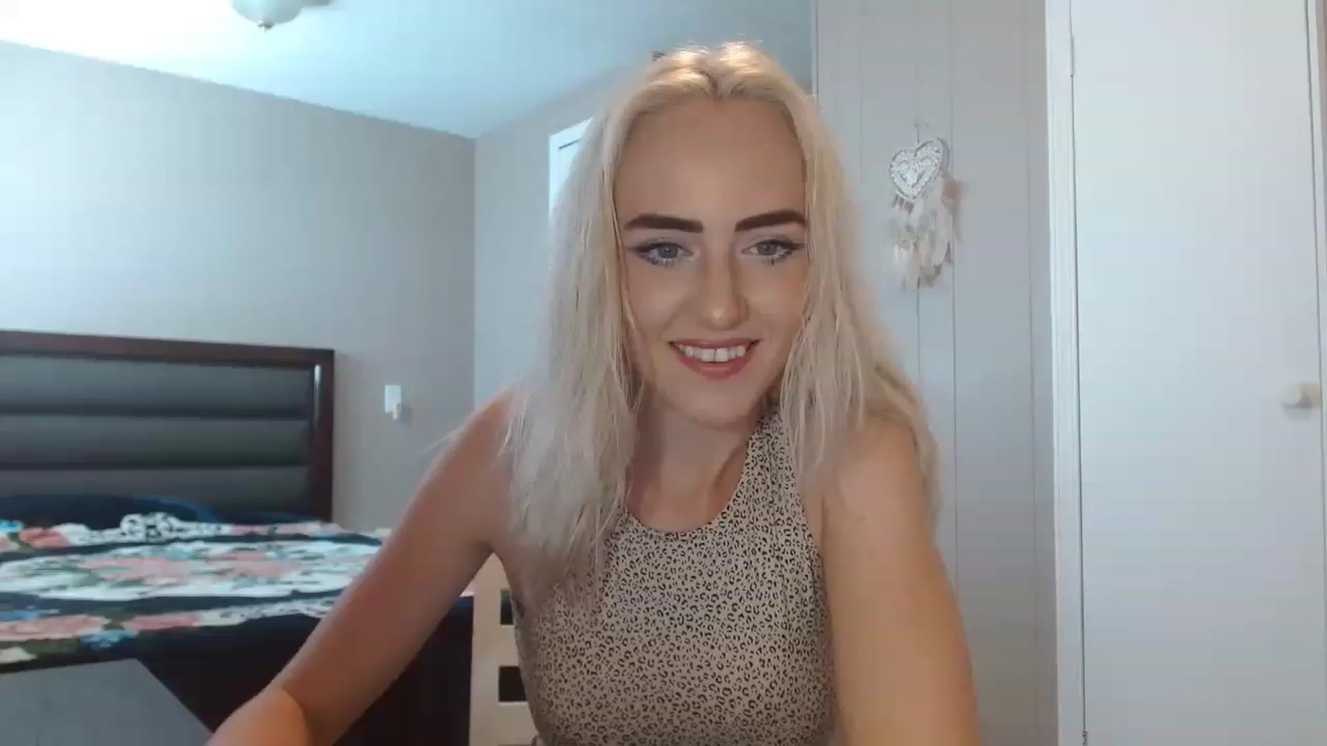 Gallery image thumbnail from SeraGaud333's myfreecams stream on, 06/02/2023, 20:41 image 10 of 20