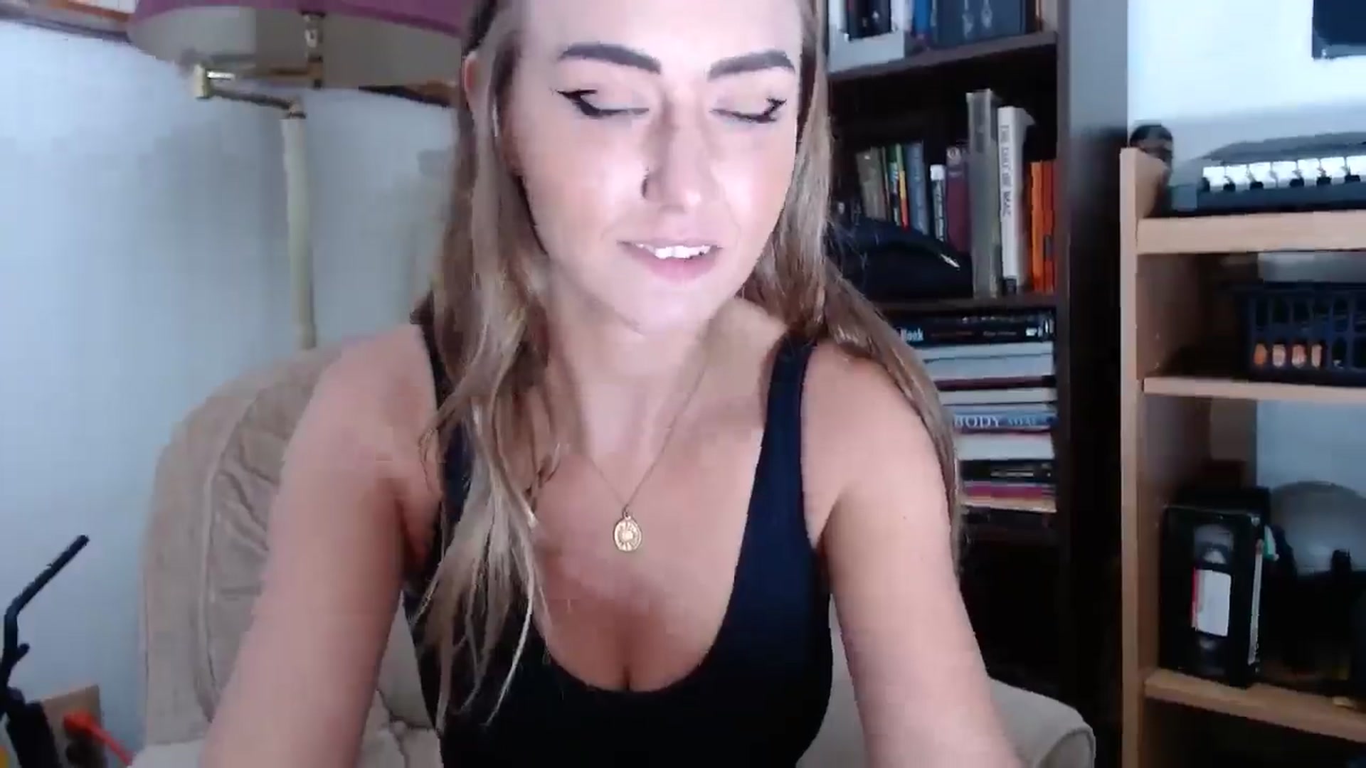 Gallery image thumbnail from SeraGaud333's myfreecams stream on, 08/27/2025, 19:23 image 5 of 20