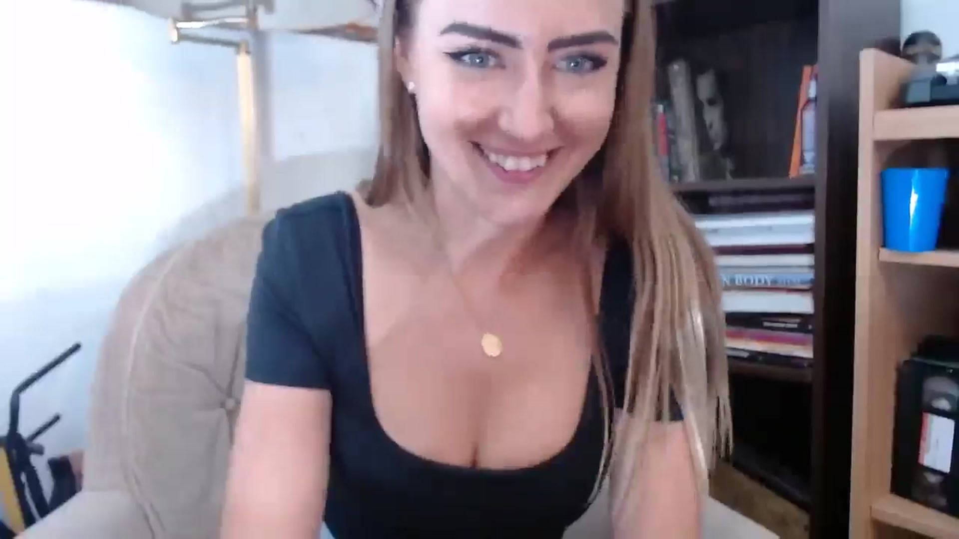 Gallery image thumbnail from SeraGaud333's myfreecams stream on, 08/29/2025, 18:47 image 4 of 20