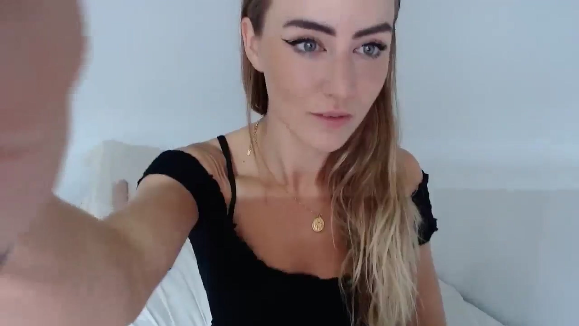Gallery image thumbnail from SeraGaud333's myfreecams stream on, 09/07/2025, 19:35 image 11 of 20