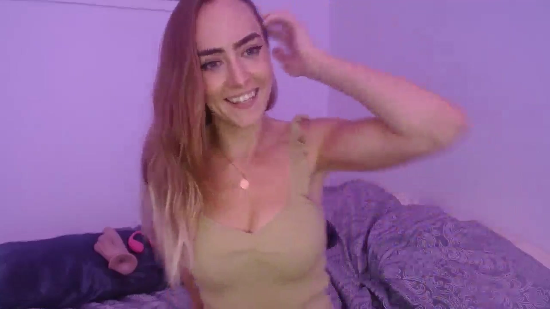 Gallery image thumbnail from SeraGaud333's myfreecams stream on, 09/30/2025, 19:56 image 6 of 20