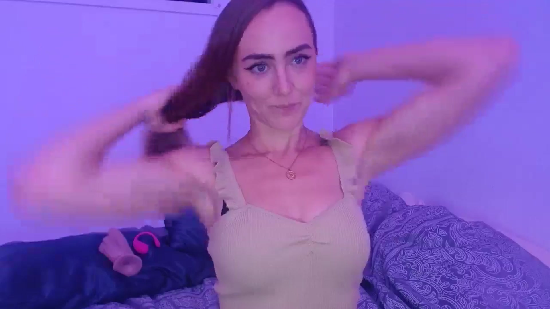 Gallery image thumbnail from SeraGaud333's myfreecams stream on, 09/30/2025, 19:56 image 11 of 20