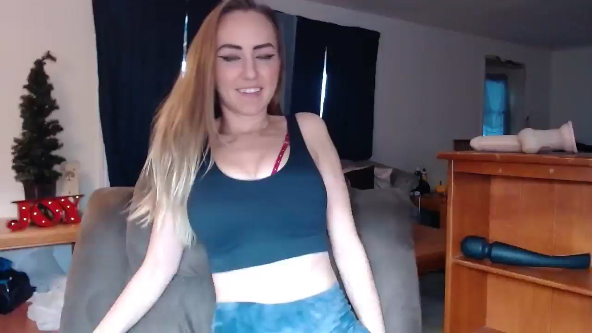 Gallery image thumbnail from SeraGaud333's myfreecams stream on, 11/13/2025, 19:31 image 13 of 20