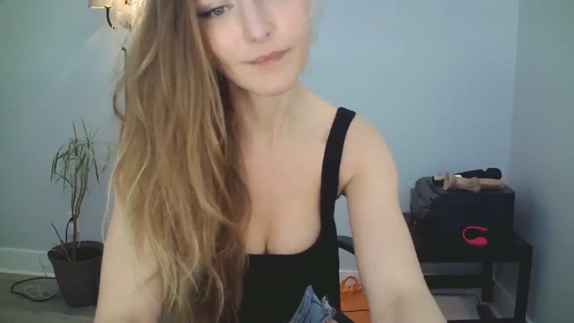 Gallery image thumbnail from SeraGaud333's myfreecams stream on, 03/07/2026, 02:32 image 7 of 20