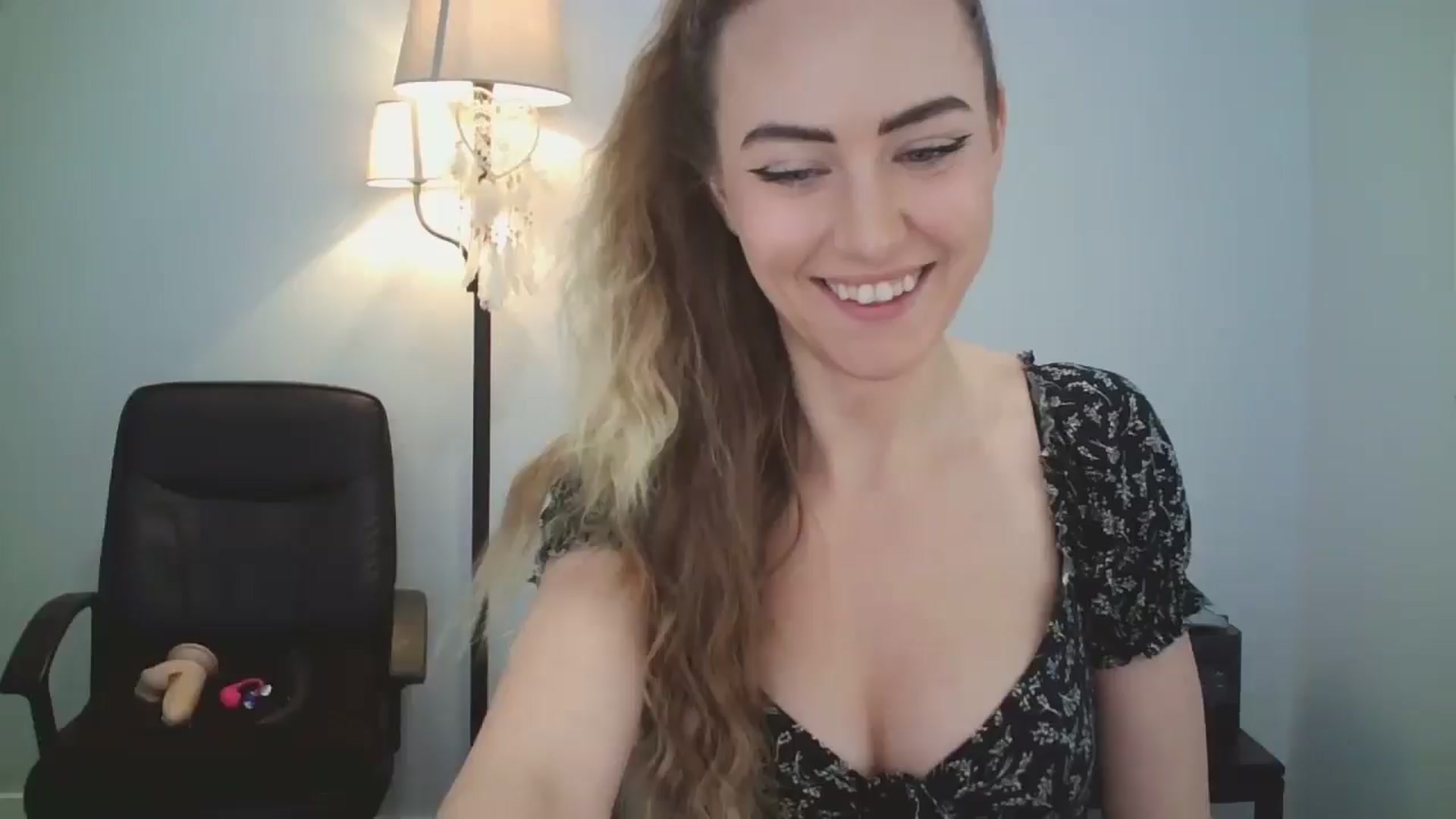 Gallery image thumbnail from SeraGaud333's myfreecams stream on, 03/27/2026, 18:39 image 11 of 20
