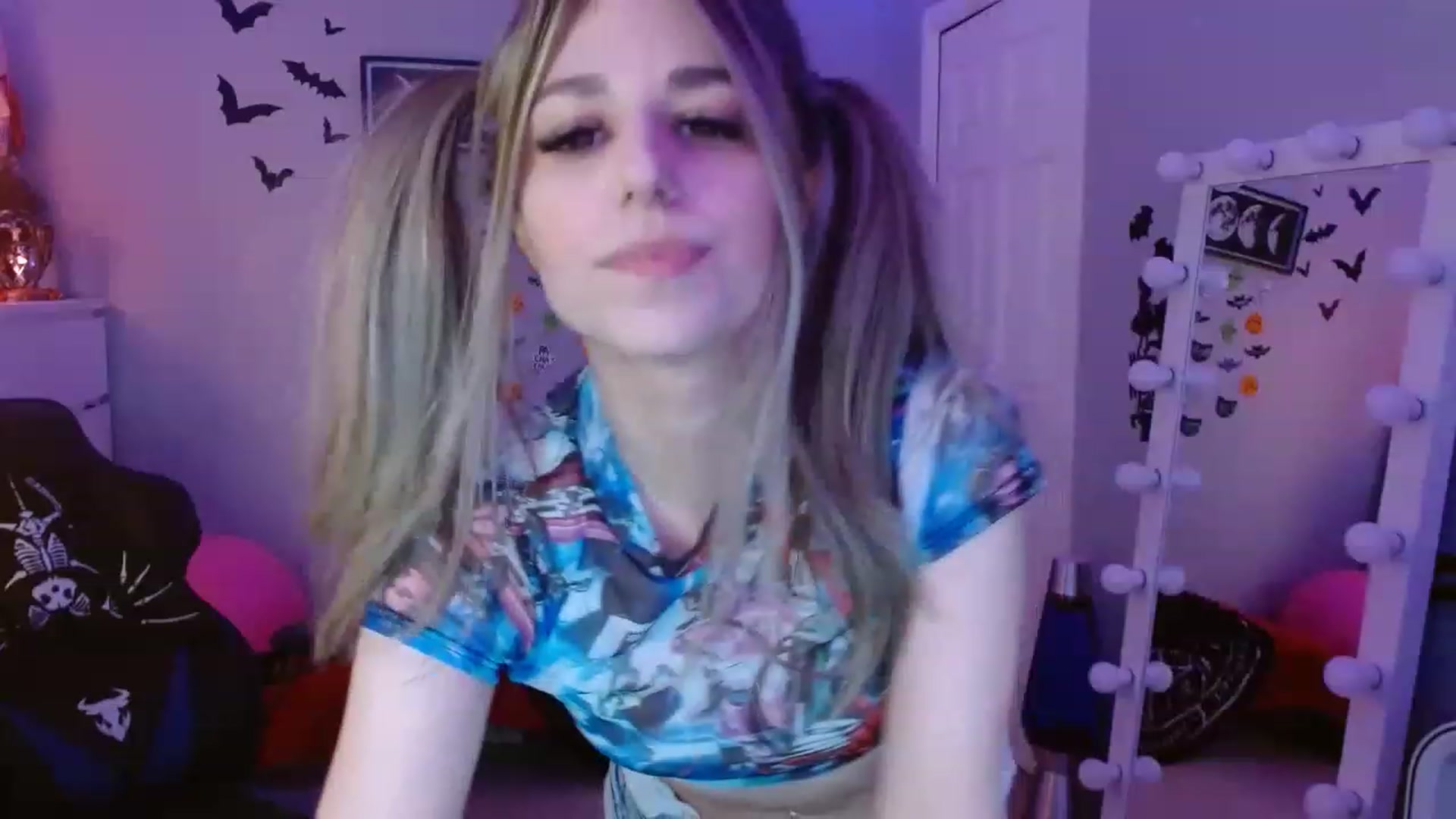 Gallery image thumbnail from Serafina's myfreecams stream on, 11/28/2022, 03:36 image 5 of 20