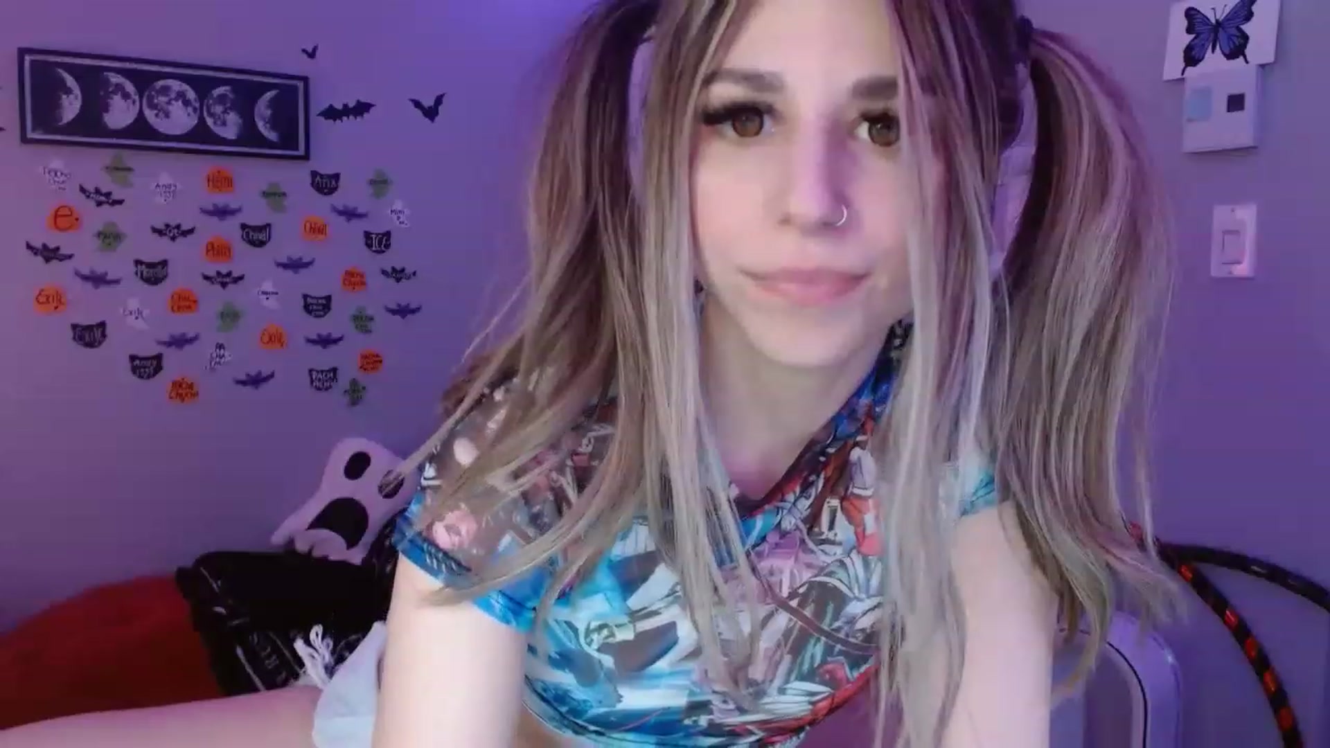 Gallery image thumbnail from Serafina's myfreecams stream on, 11/28/2022, 04:32 image 14 of 20