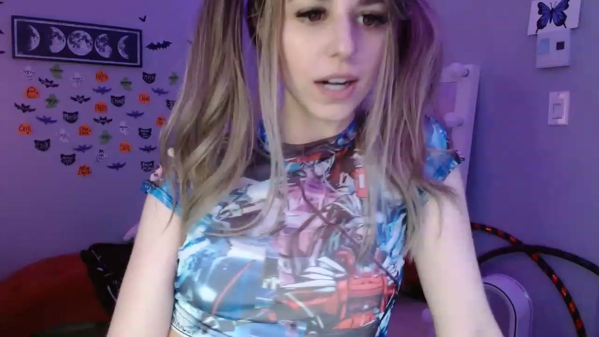 Gallery image thumbnail from Serafina's myfreecams stream on, 11/28/2022, 04:32 image 6 of 20