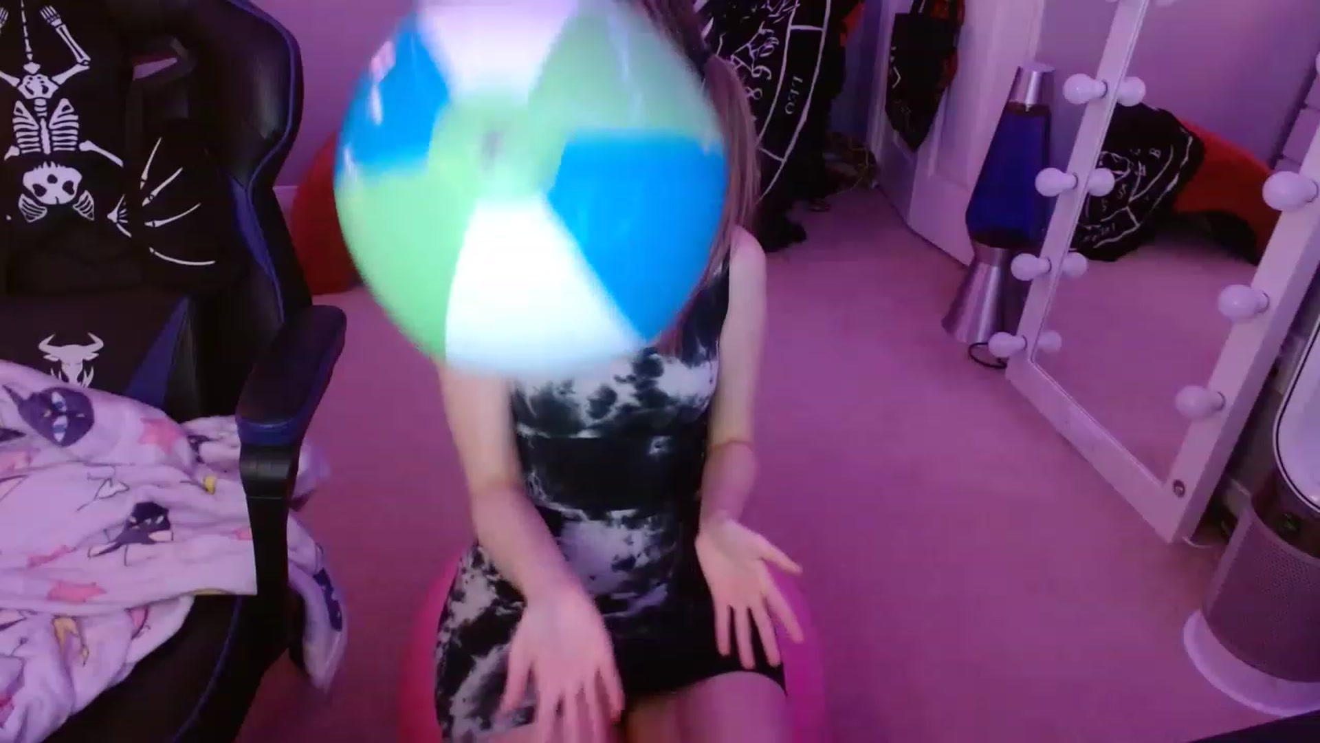 Gallery image thumbnail from Serafina's myfreecams stream on, 12/07/2022, 02:57 image 8 of 20