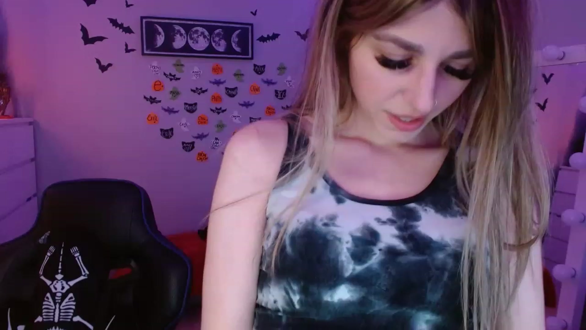 Gallery image thumbnail from Serafina's myfreecams stream on, 12/07/2022, 04:27 image 17 of 20