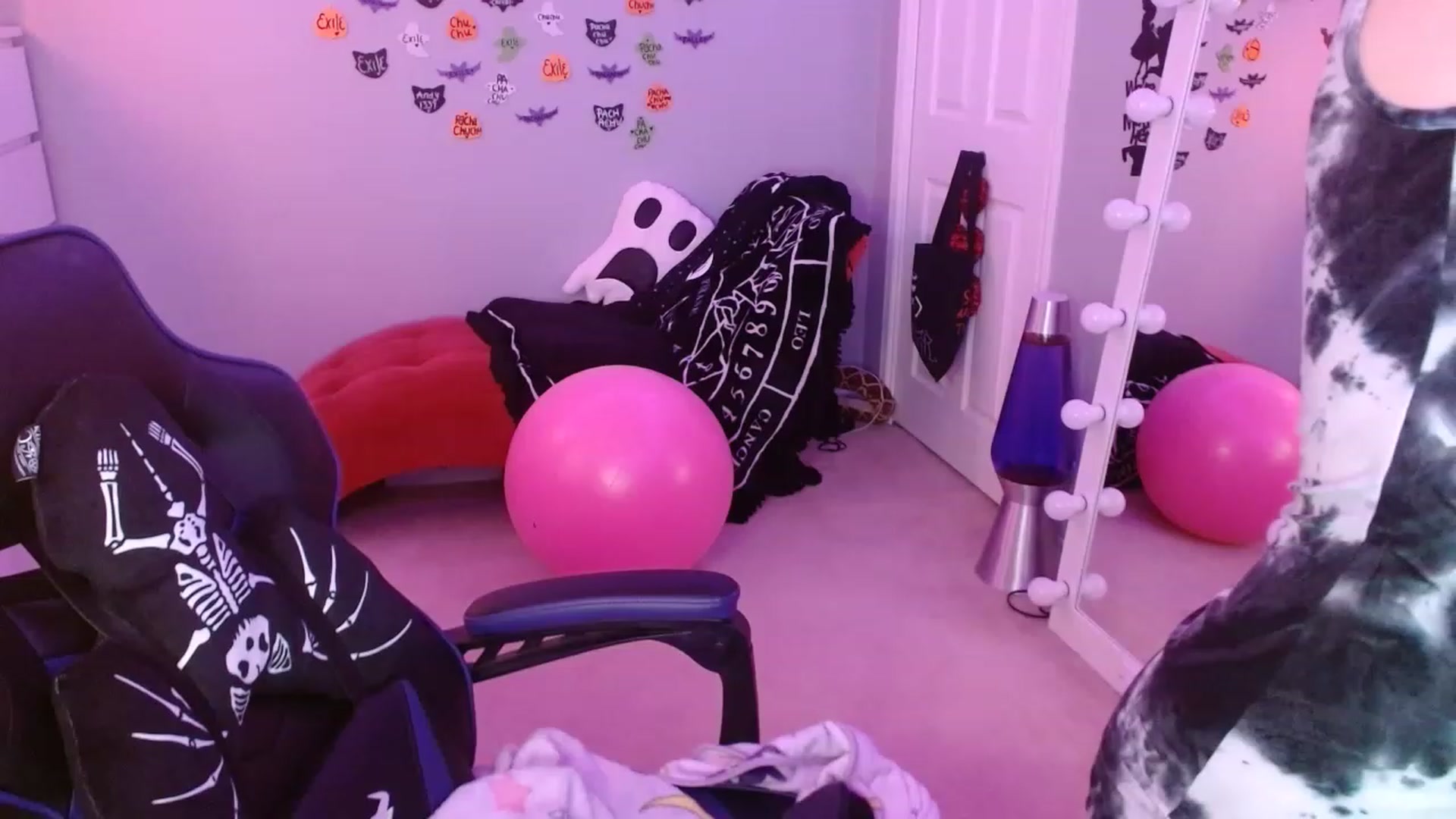 Gallery image thumbnail from Serafina's myfreecams stream on, 12/07/2022, 05:09 image 11 of 20