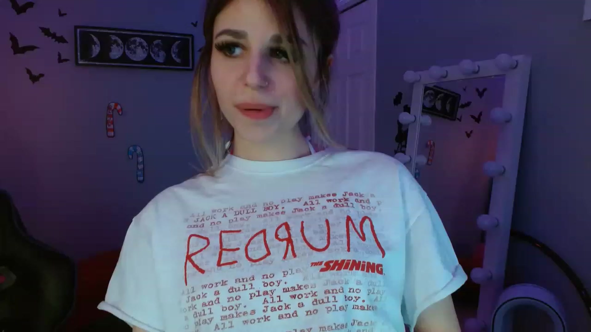 Gallery image thumbnail from Serafina's myfreecams stream on, 12/13/2022, 04:05 image 10 of 20