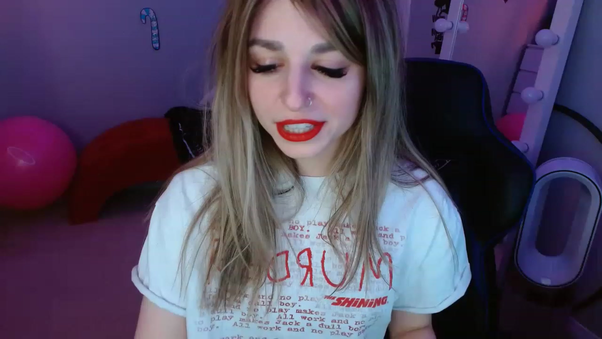 Gallery image thumbnail from Serafina's myfreecams stream on, 12/14/2022, 22:44 image 19 of 20